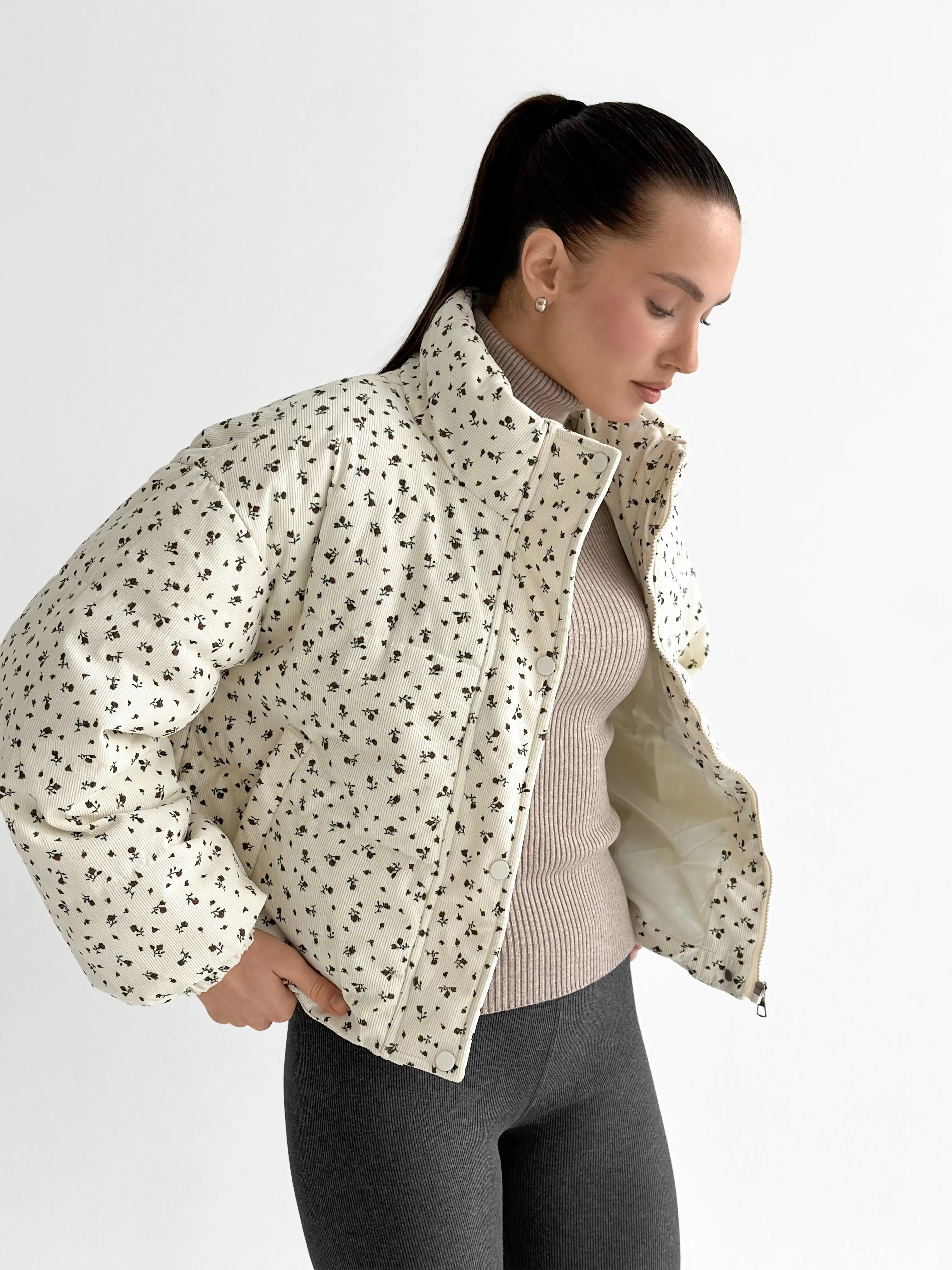 Velvet jacket with floral collar, milky onesize