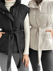 Puff quilted vest with a cream belt