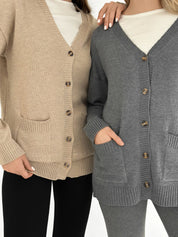 Knitted cardigan elongated with buttons beige