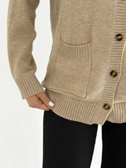 Knitted cardigan elongated with buttons beige