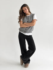 Knitted vest with buttons gray