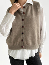 Knitted vest with buttons beige