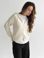 Wool cardigan with hood and buttons milky