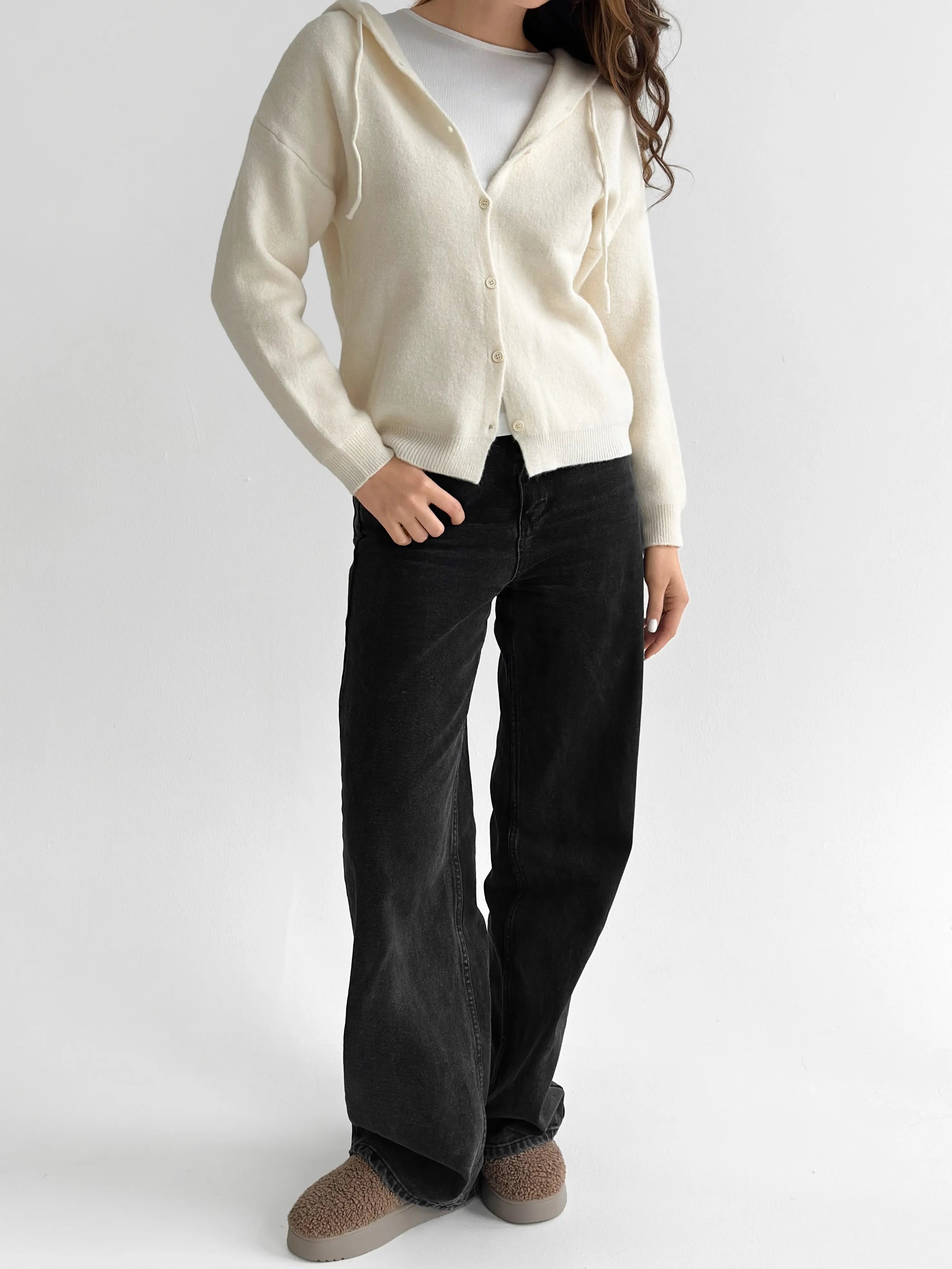 Wool cardigan with hood and buttons milky