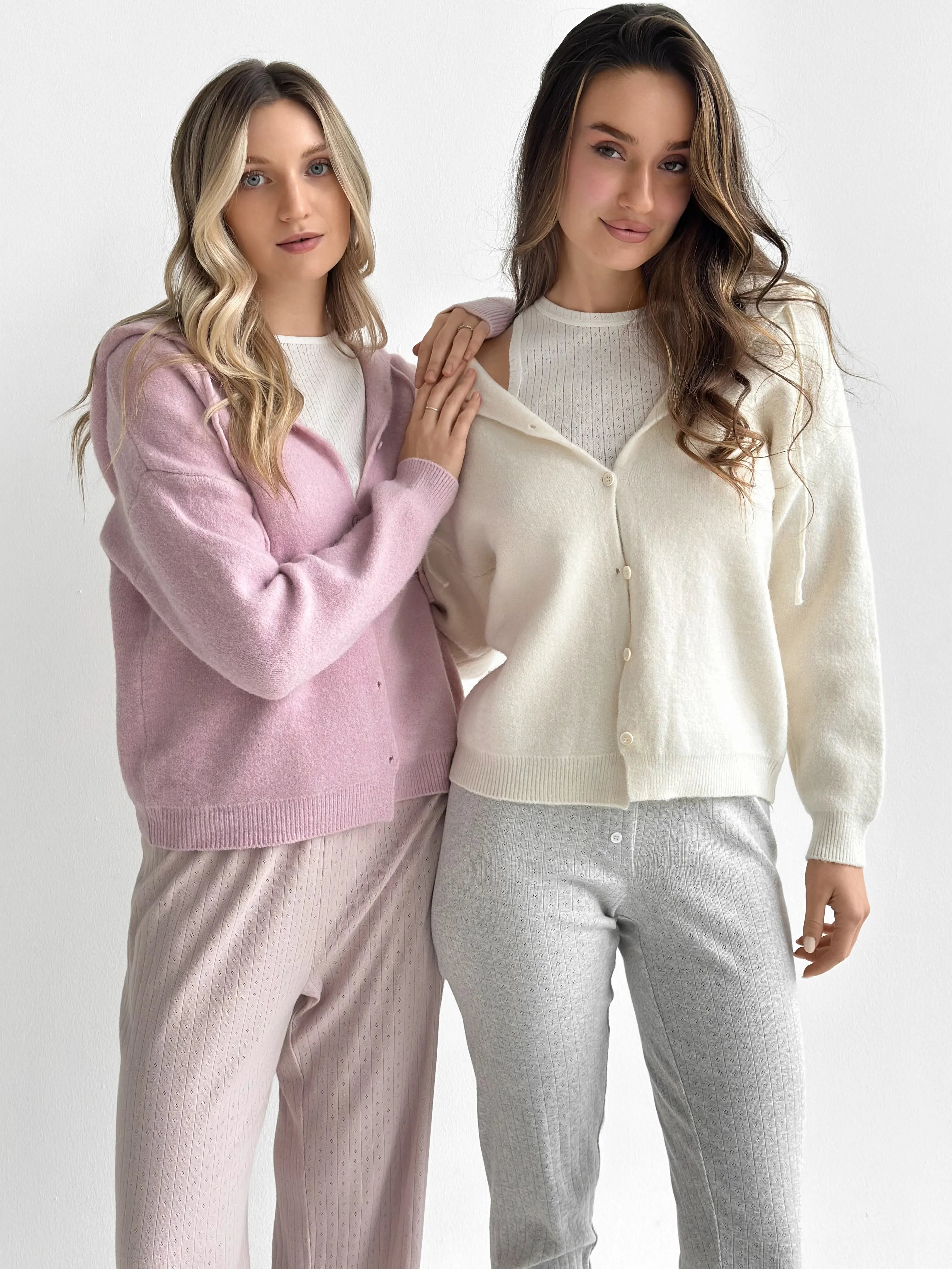 Wool cardigan with hood and buttons milky