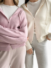 Wool cardigan with hood and buttons pink