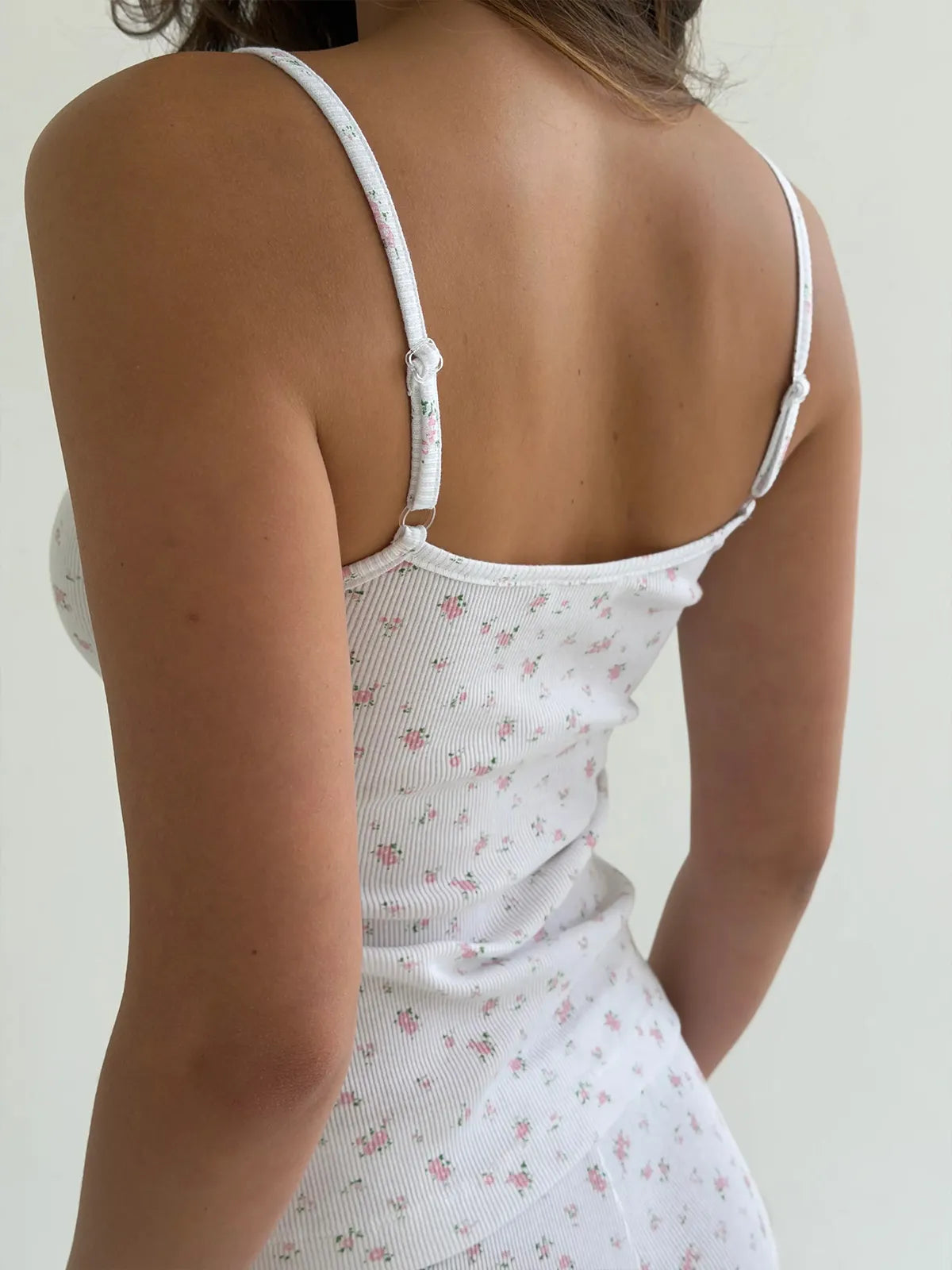Sleep dress with ruffles, ribbed, small pink flower on white