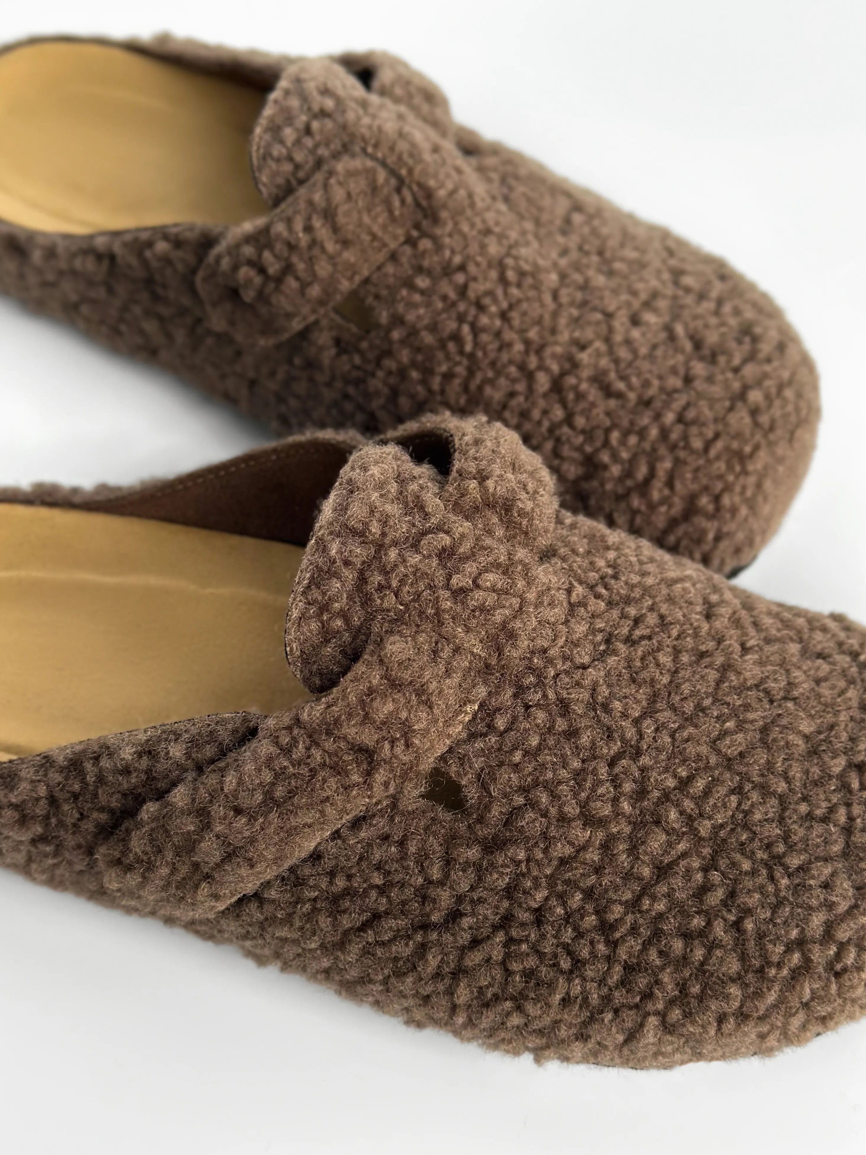 Women's Teddy clogs with strap, brown
