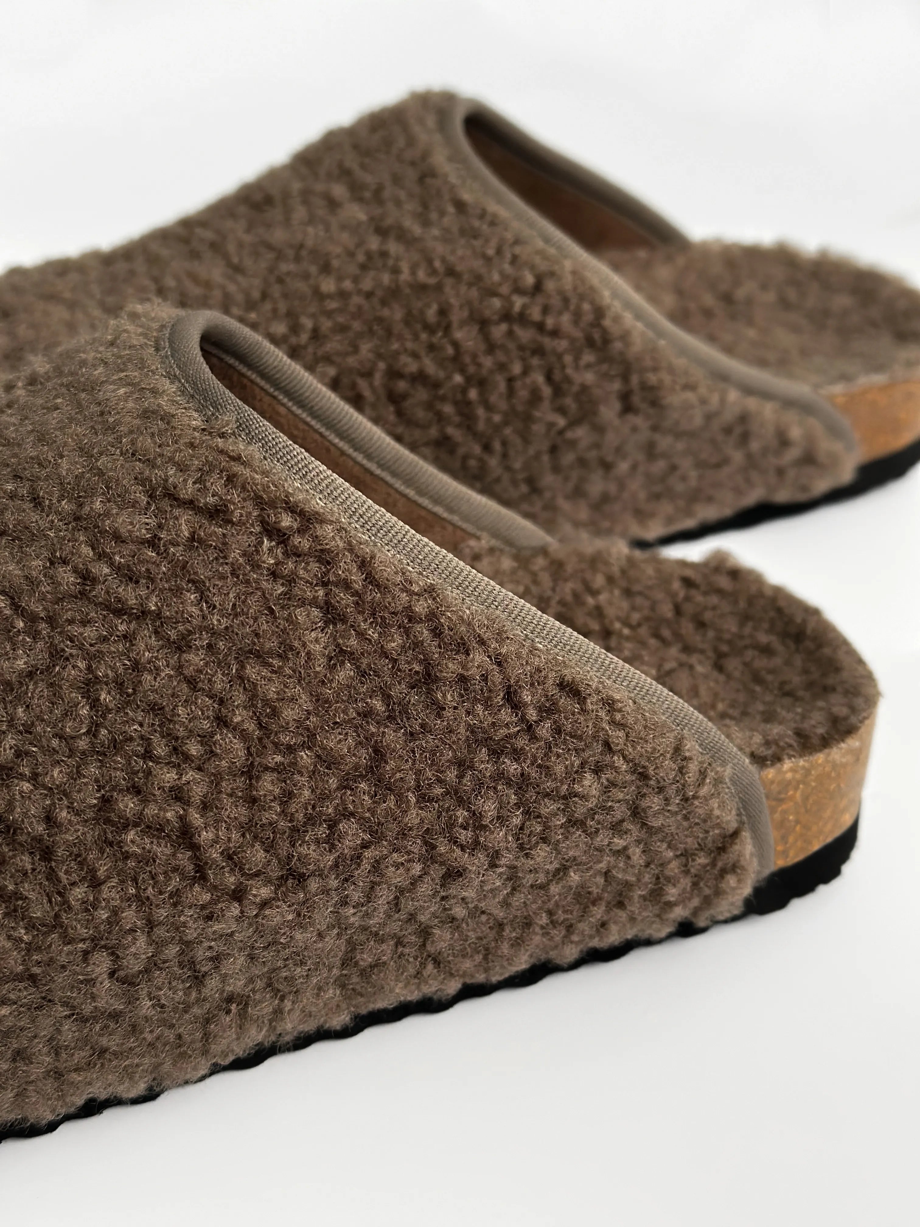 Women's Teddy clogs with edging, brown