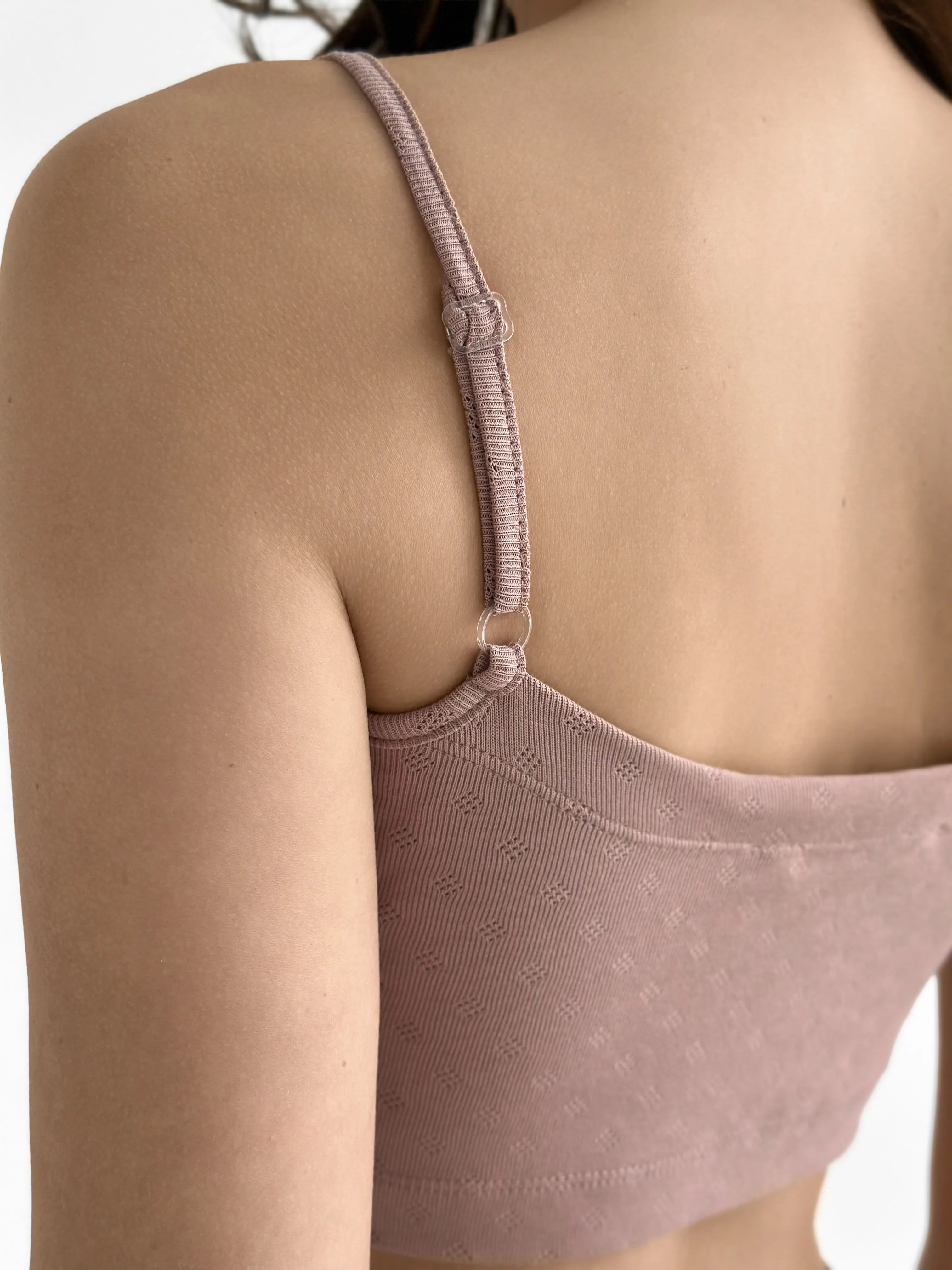 Ribbed top with mink trims