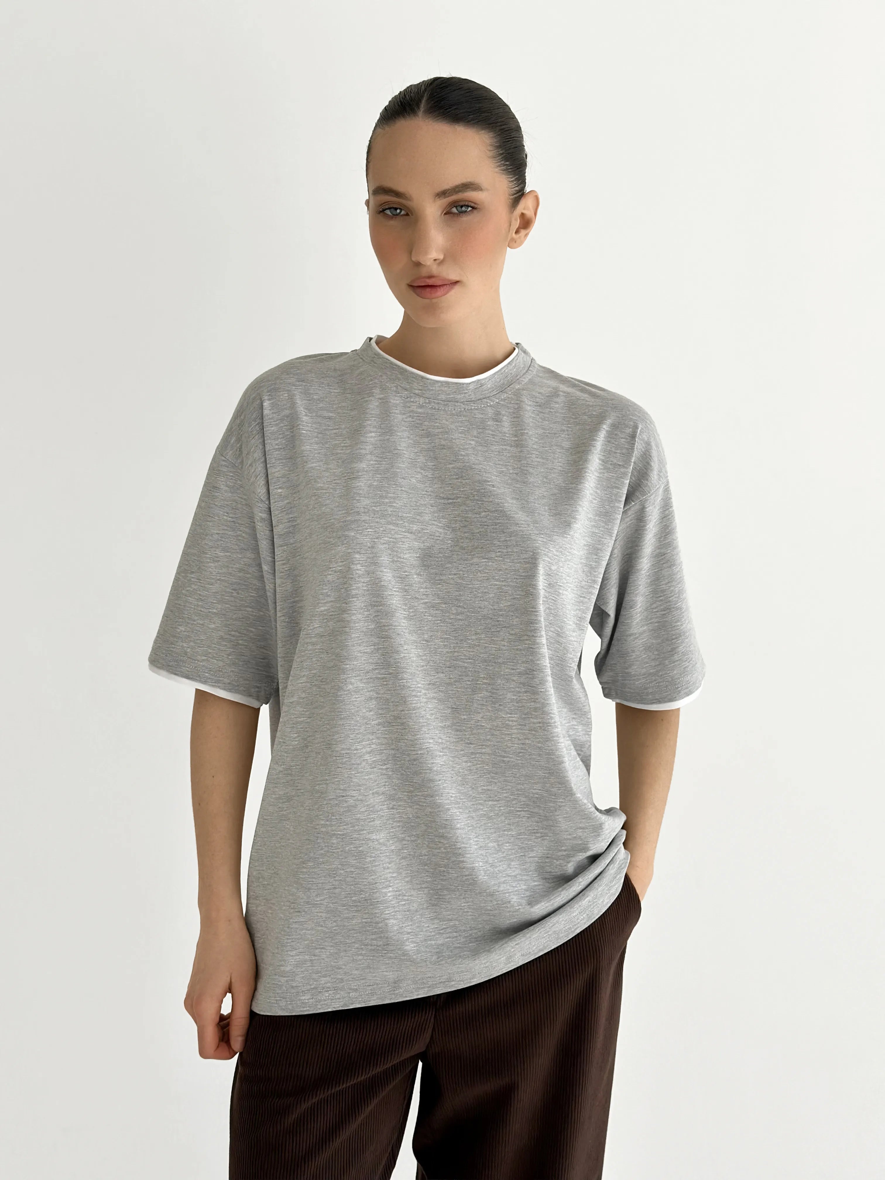 T-shirt with white trim, gray , onesize