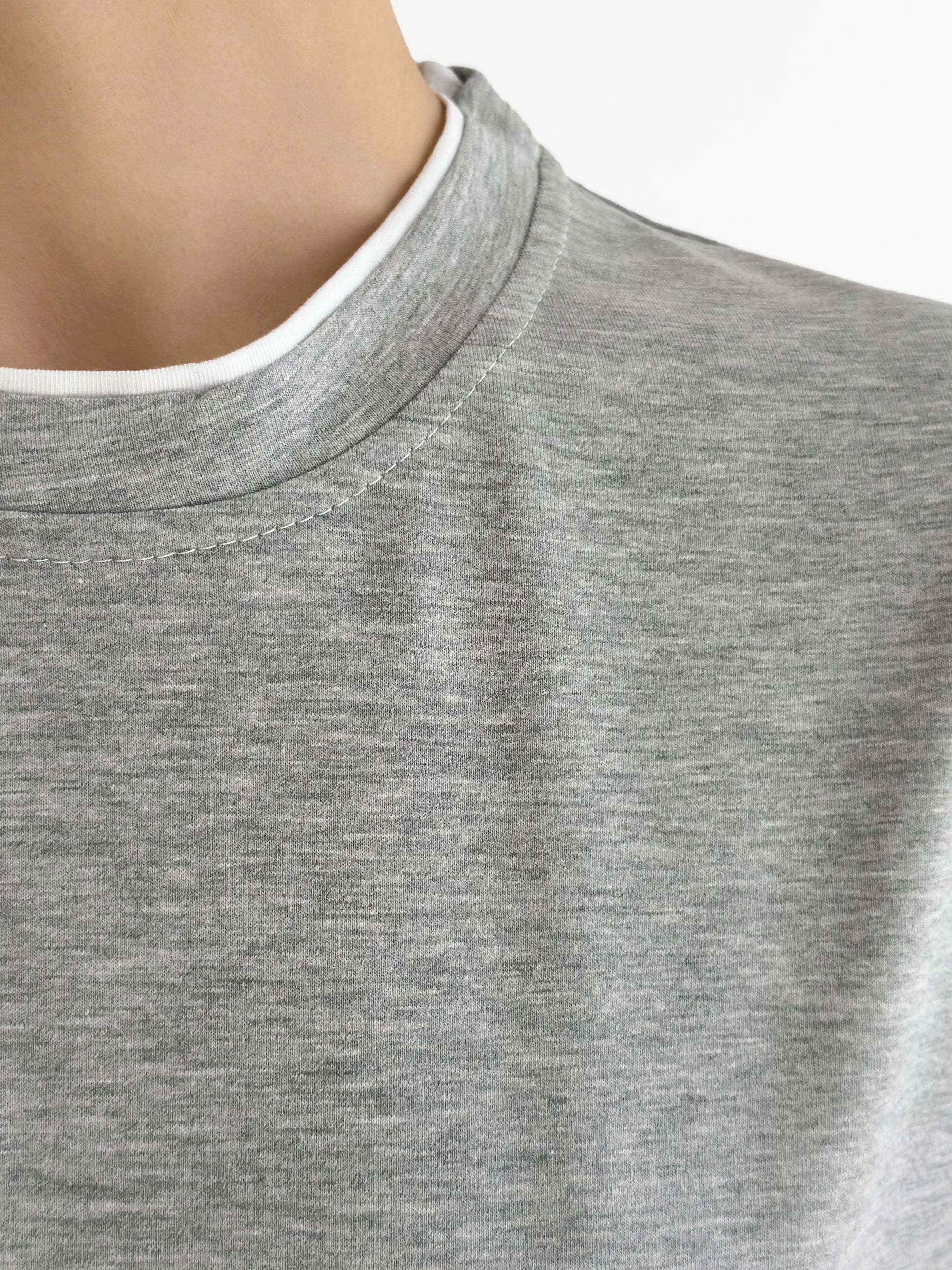 T-shirt with white trim, gray , onesize