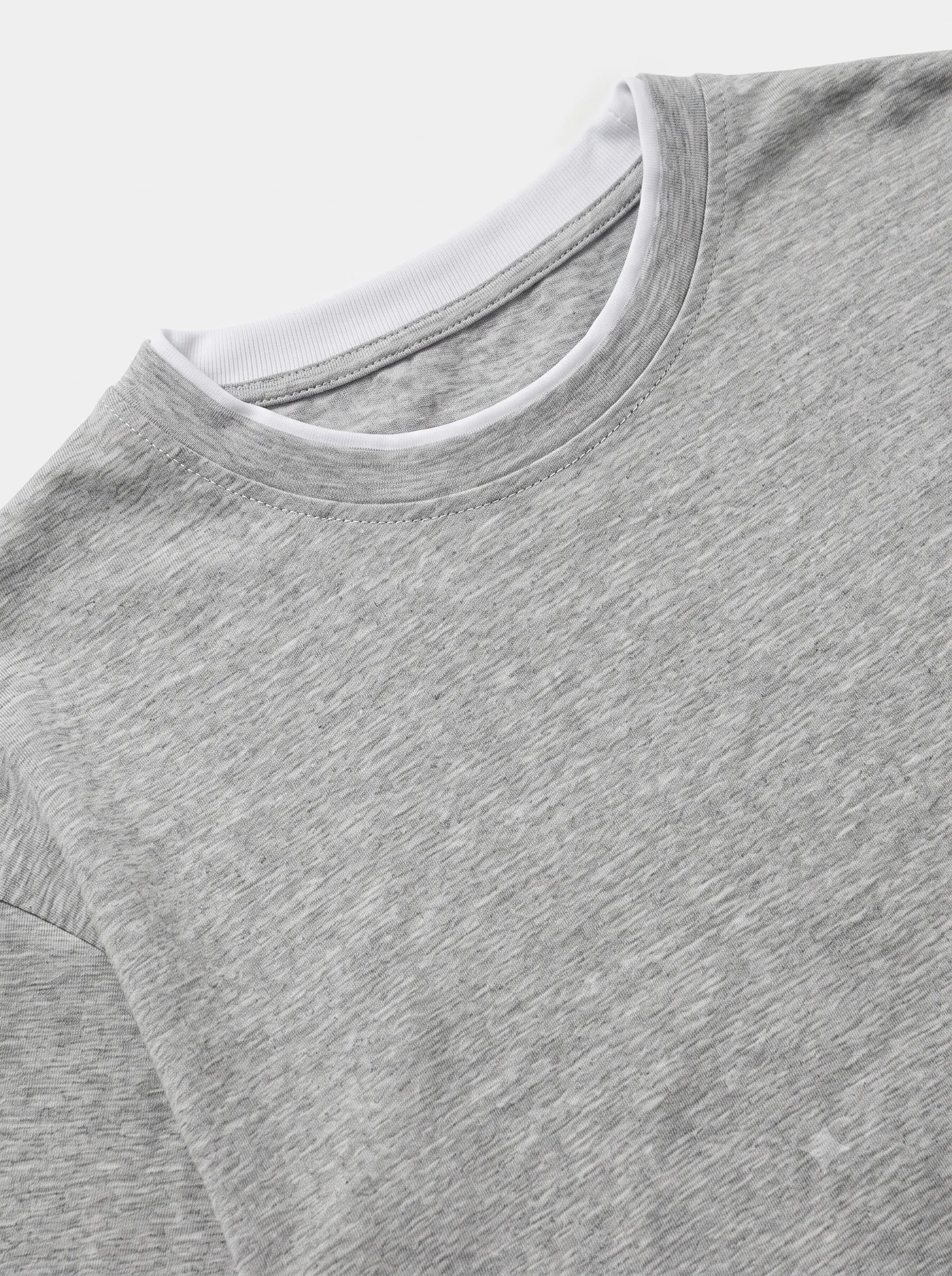 Longsleeve with white trim, gray