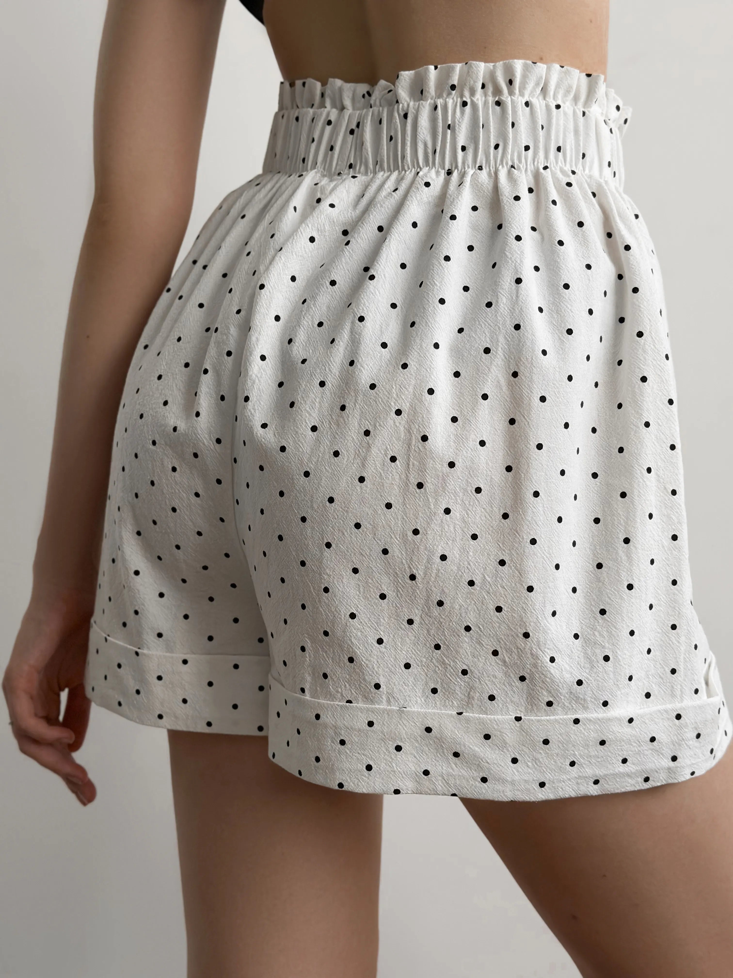 Suit shirt and shorts boiled cotton "black peas on white"