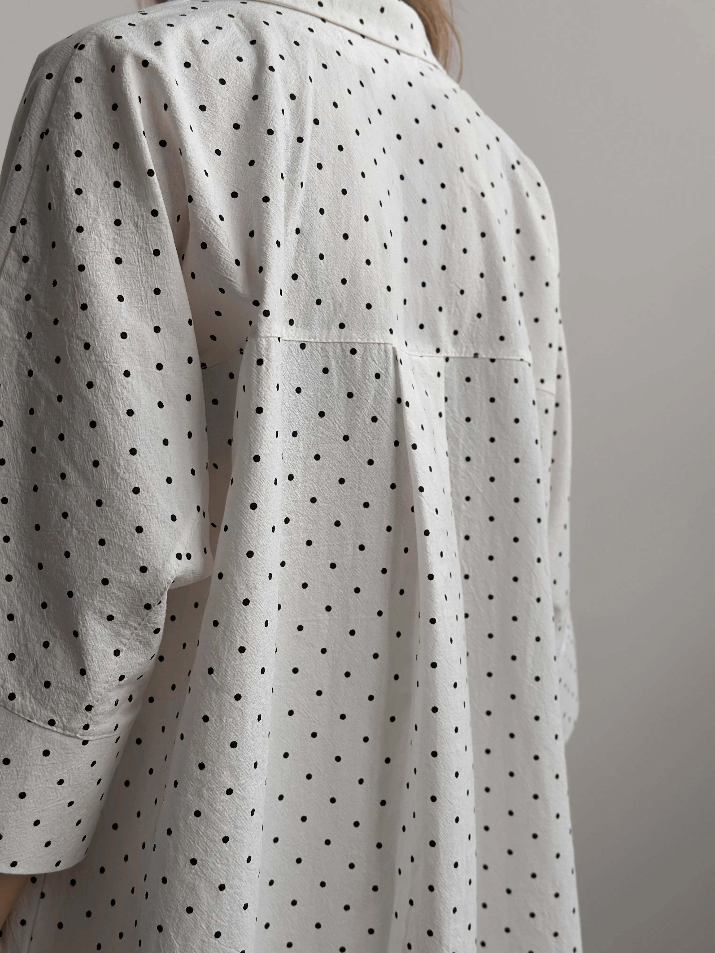 Suit shirt and shorts boiled cotton "black peas on white"