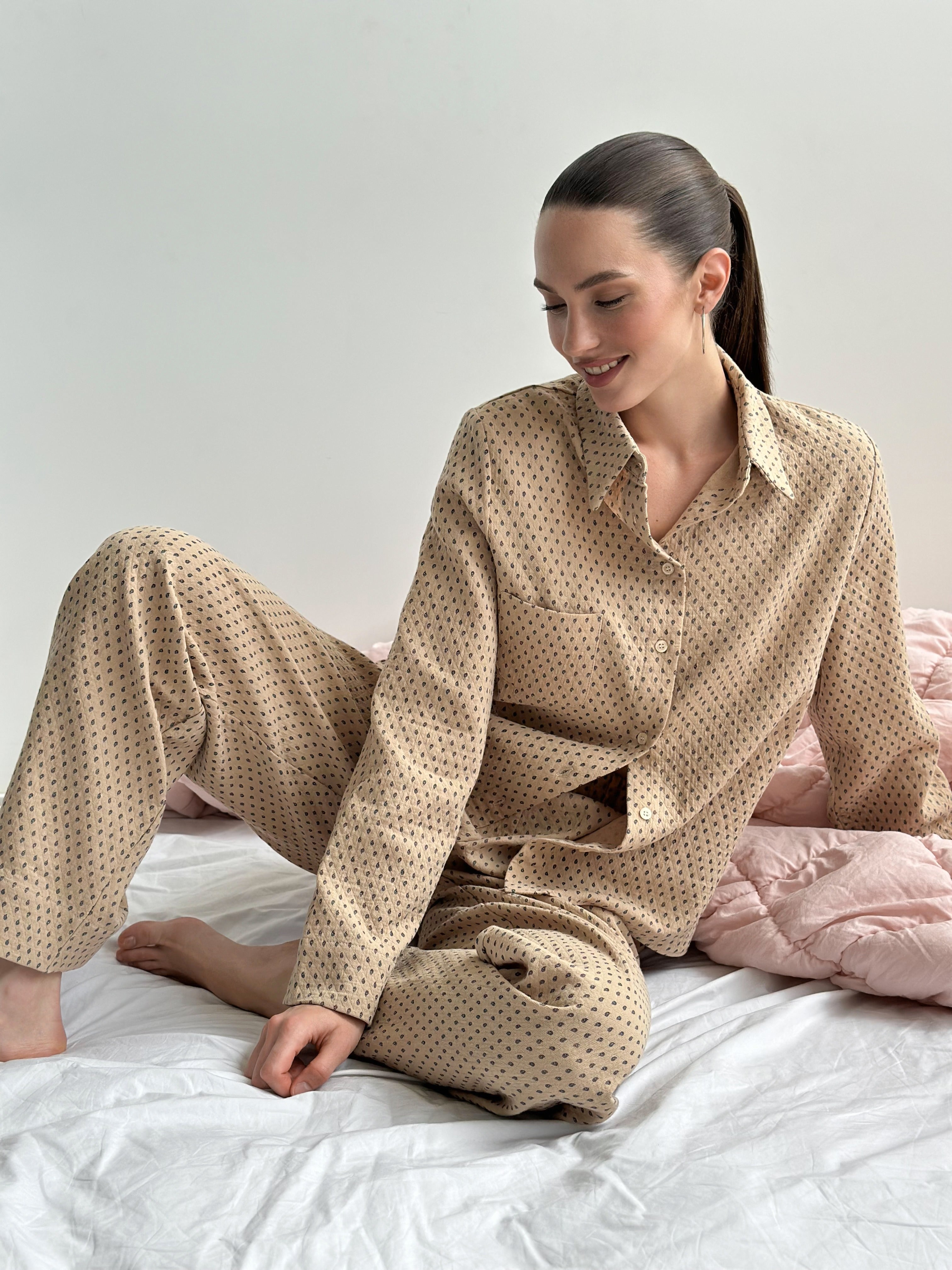 Suit shirt and pants "cotton quilted" brown
