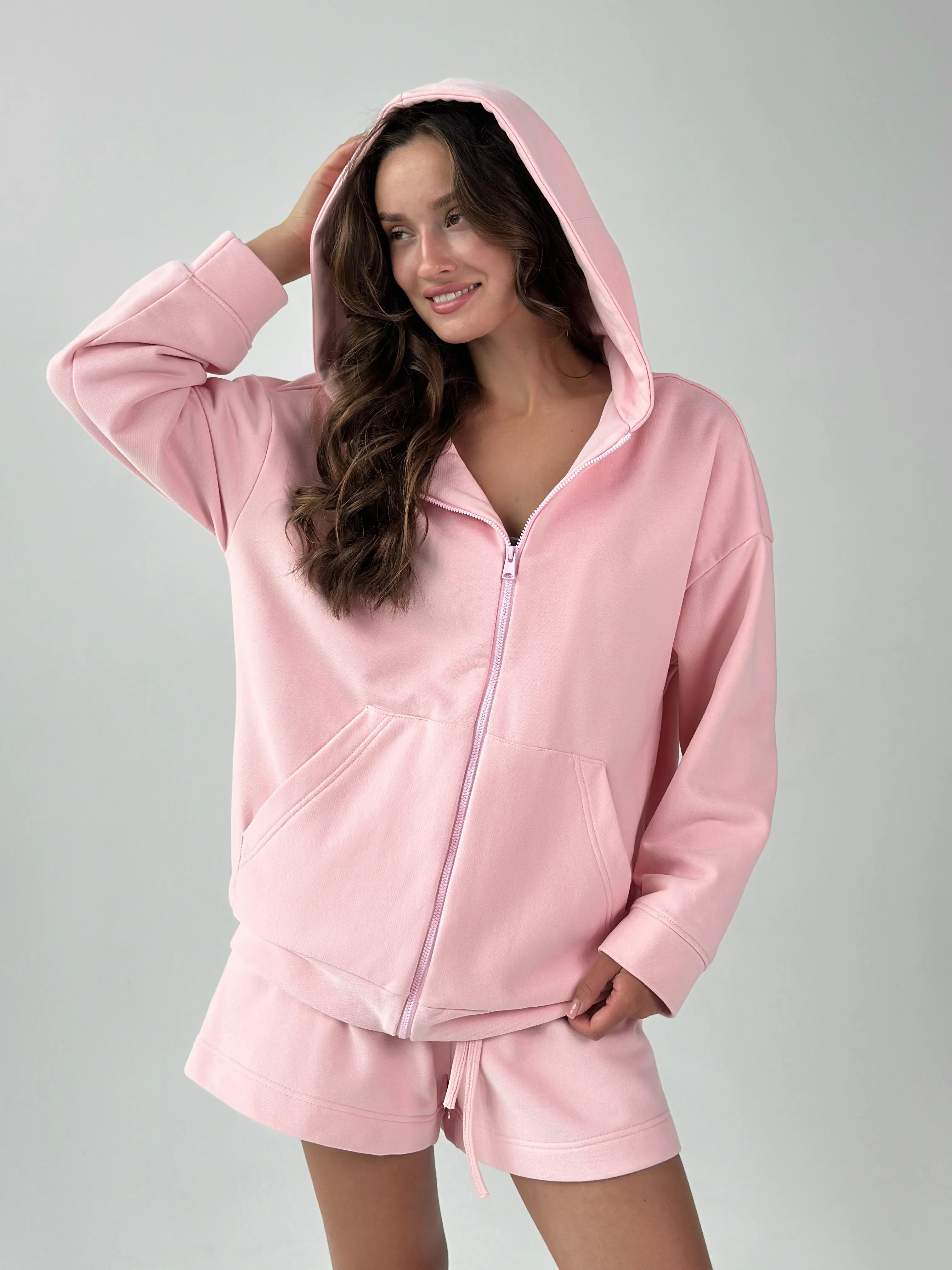 2025-08-05-22.24.38-2-2_27_11zon.webp