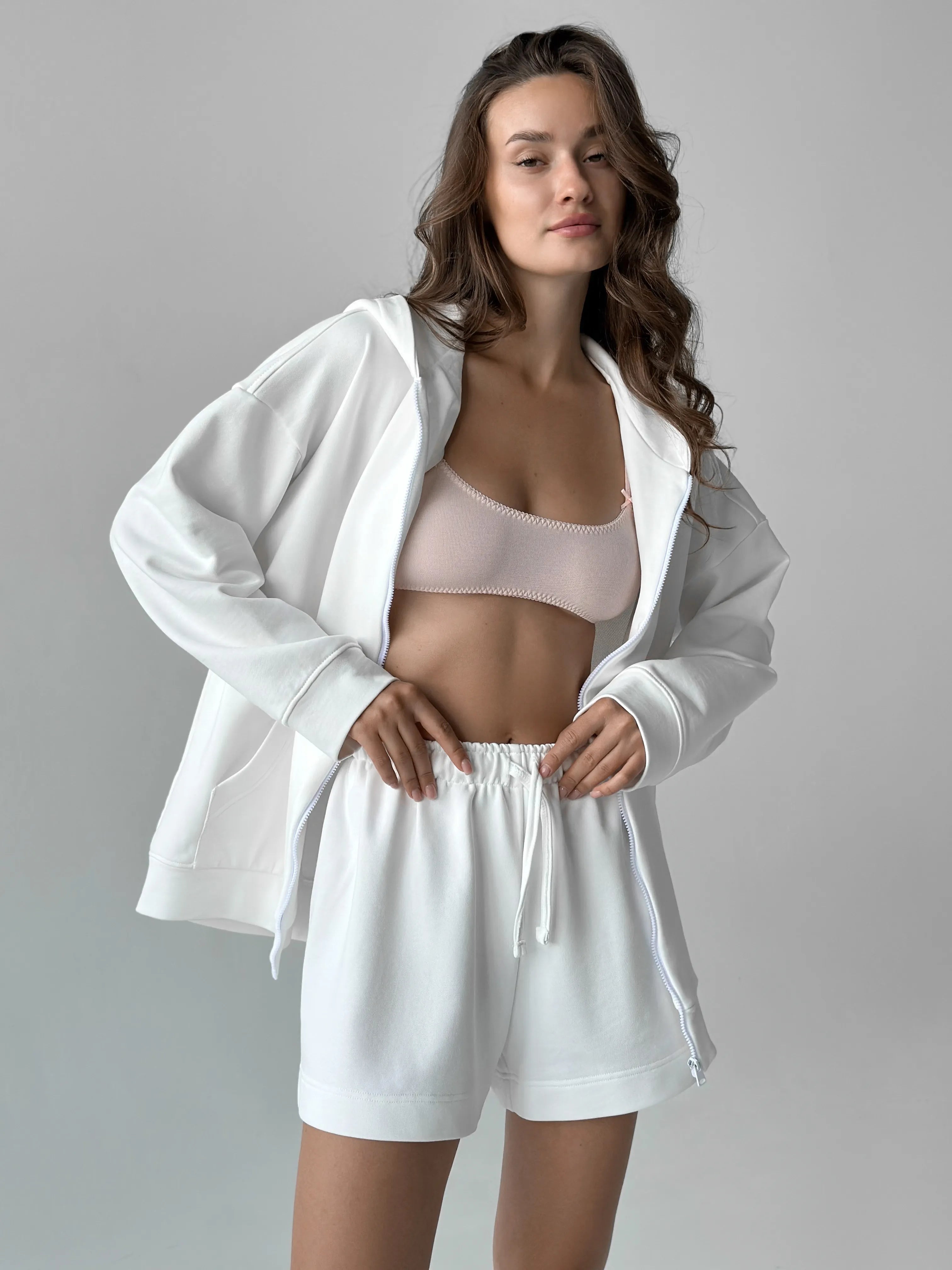 Cotton Sweatshirt with a hood and a zipper 3-thread knit white