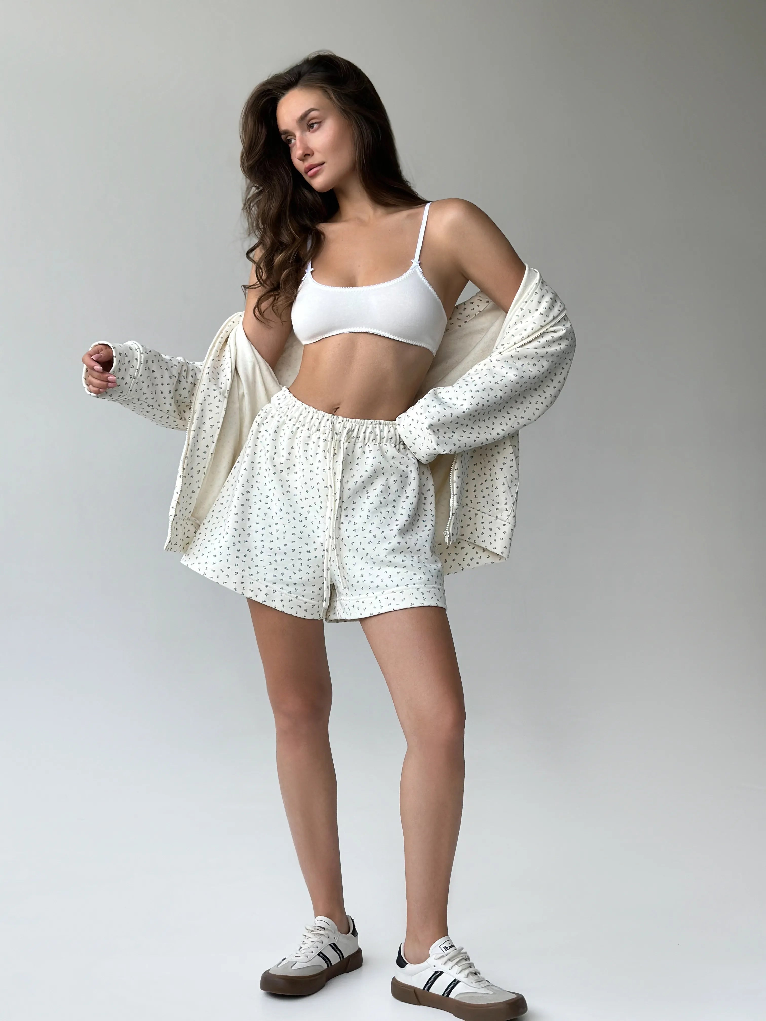 Cotton Shorts knitwear 3-thread blue flower on milky