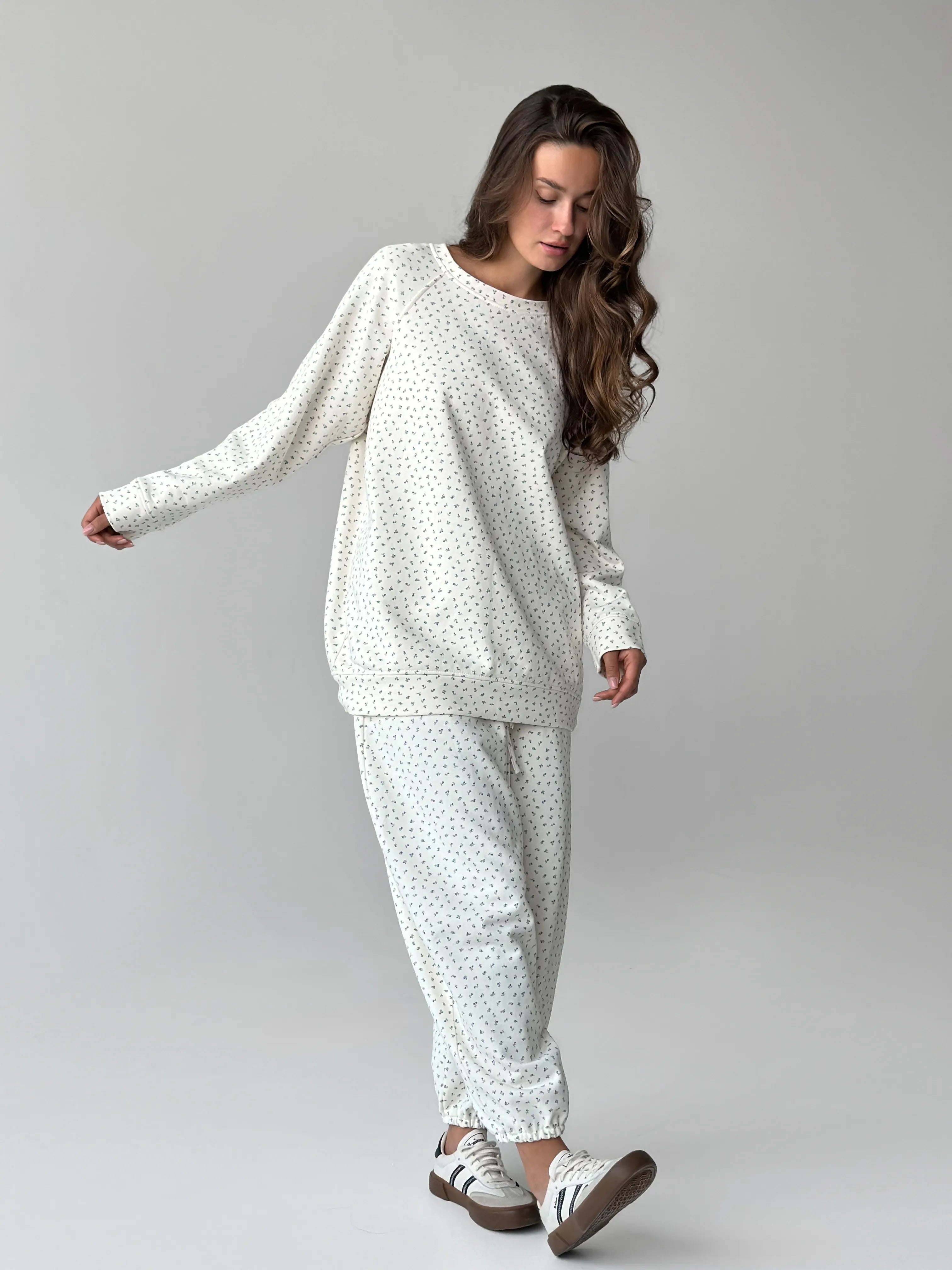 Cotton Pants knitwear 3-thread blue flower on milky