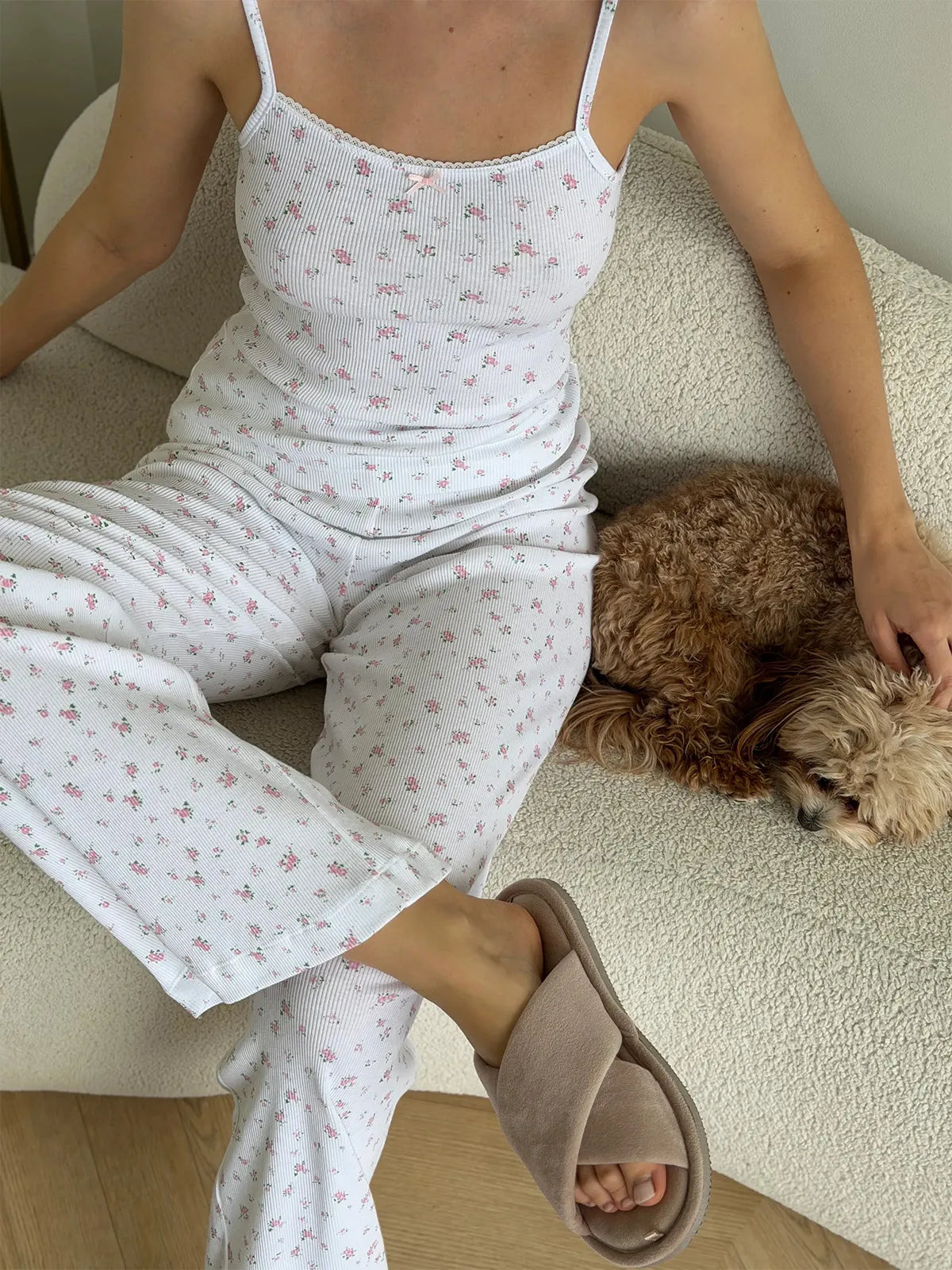 T-shirt and pants set ribbed small pink flower on white