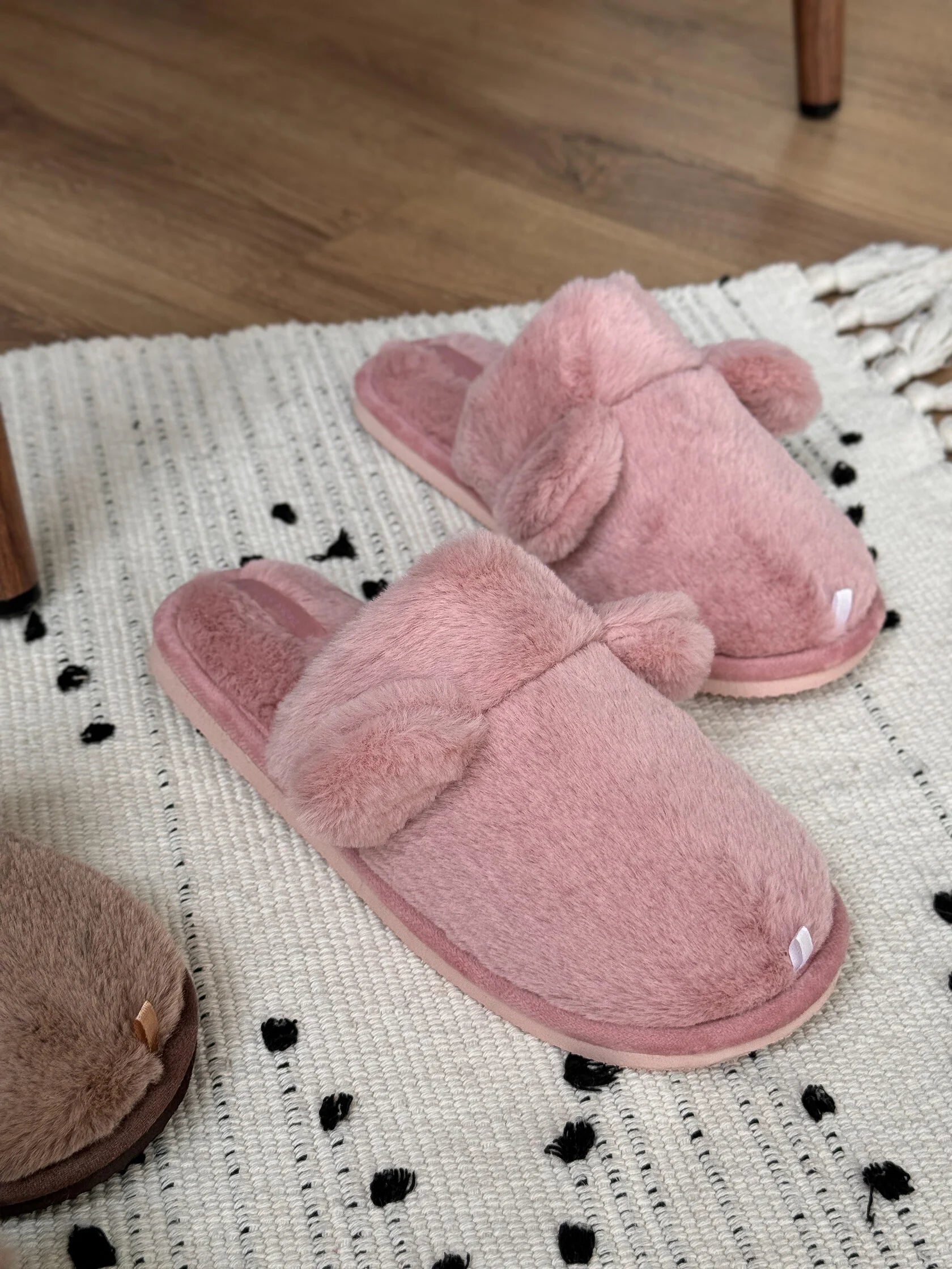 Women's HS fur slippers with ears pink