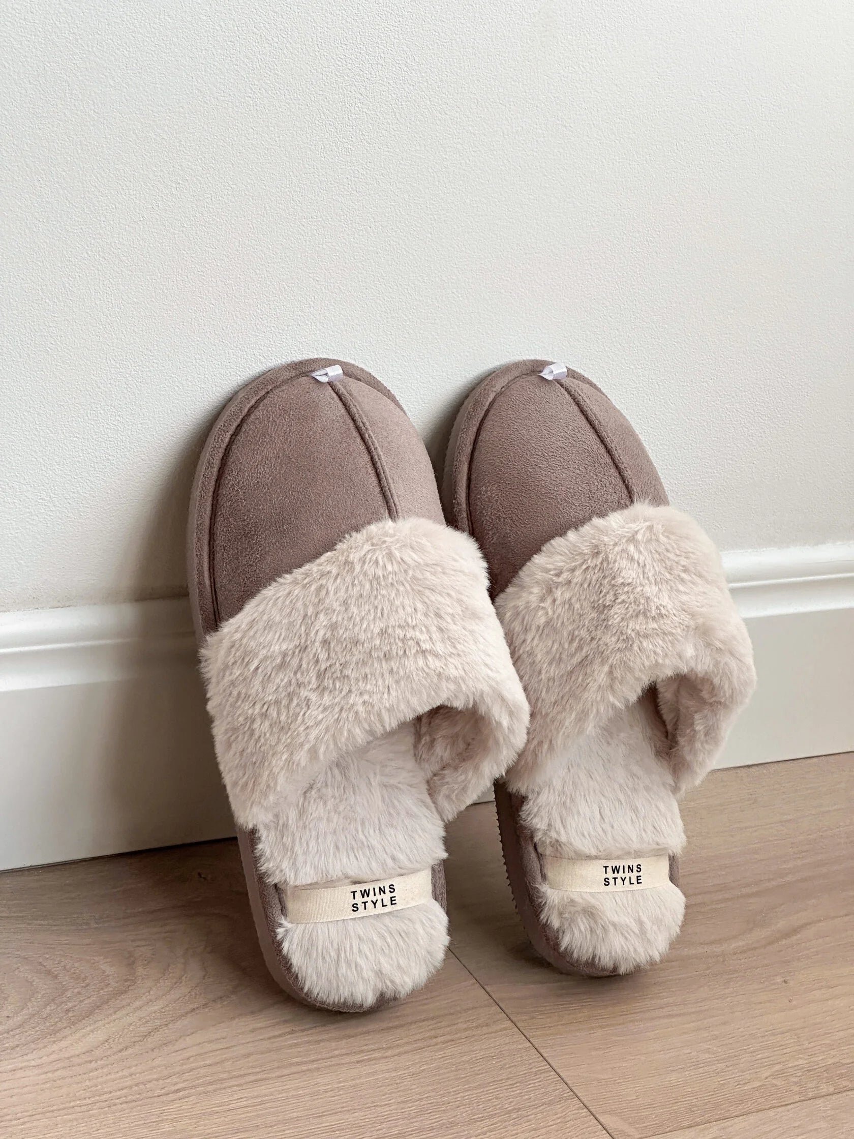 Women's slippers HS-LUX suede mocha