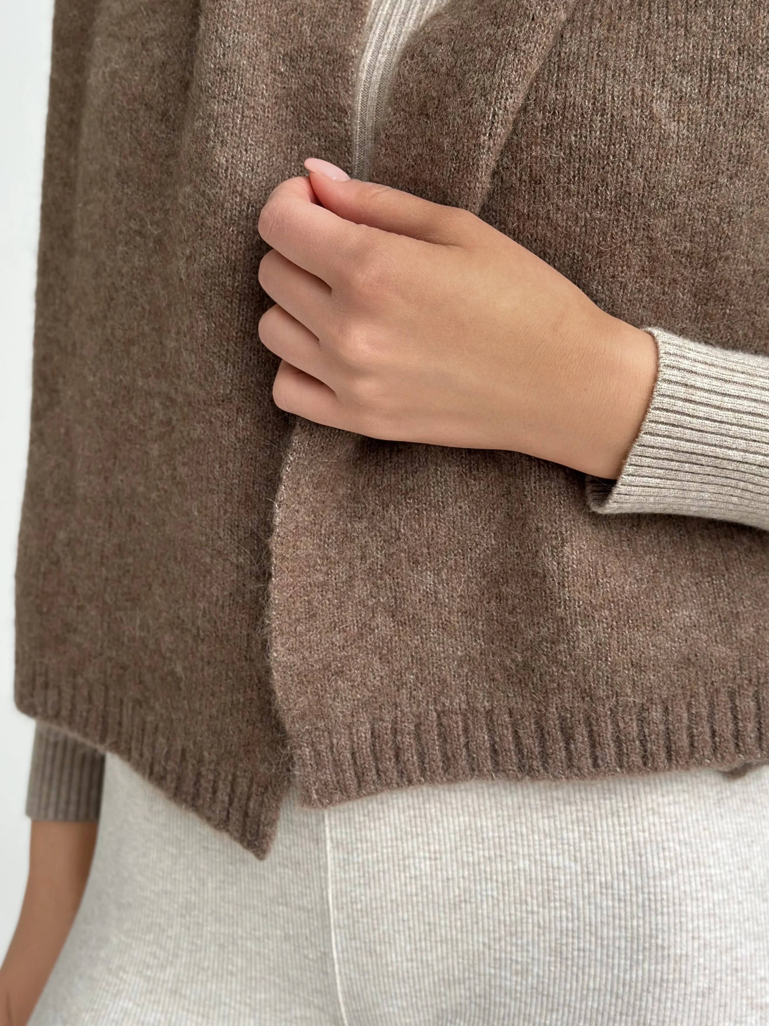 Women's scarf mocha Alpaca