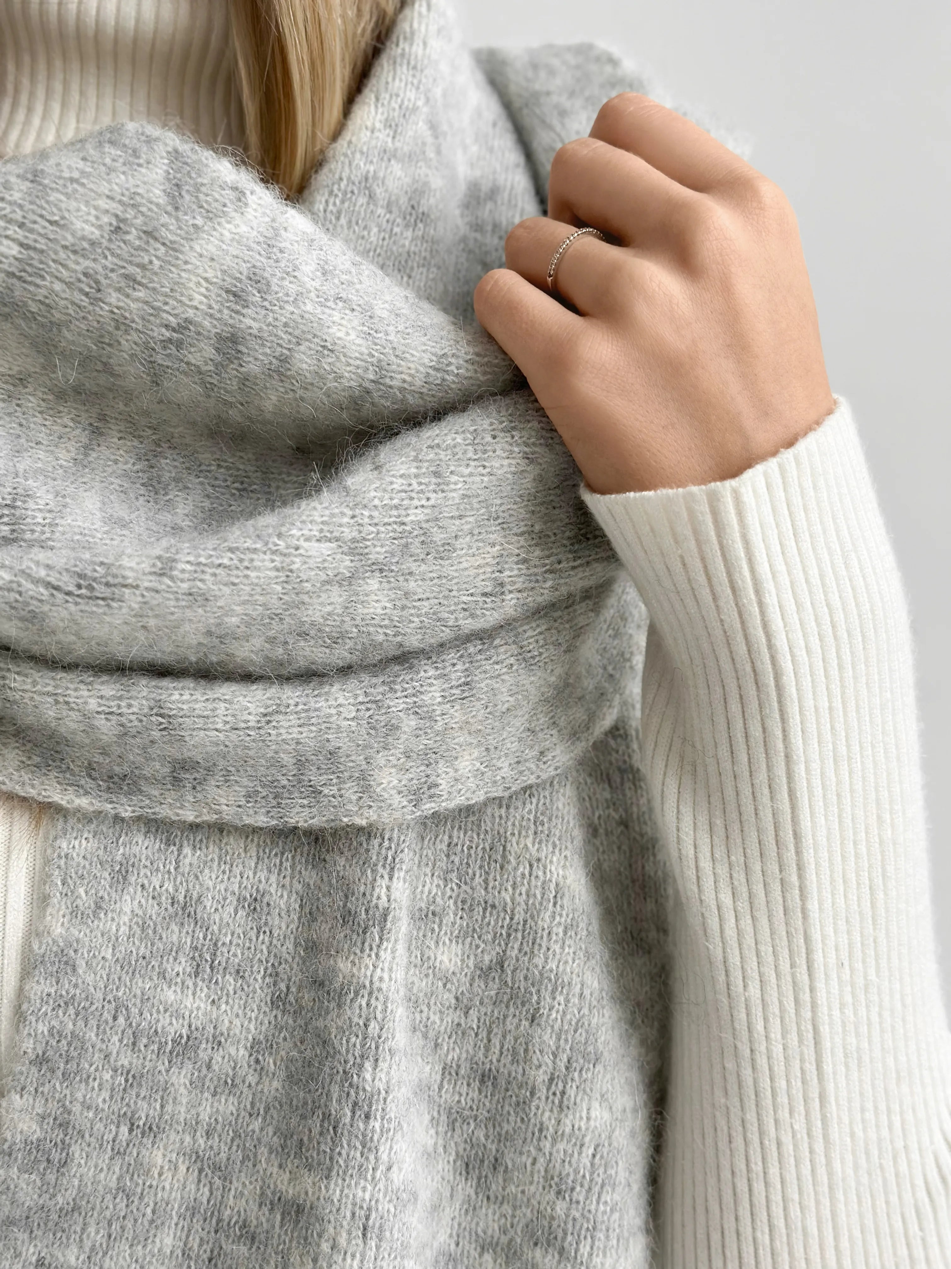 Women's scarf gray Alpaca