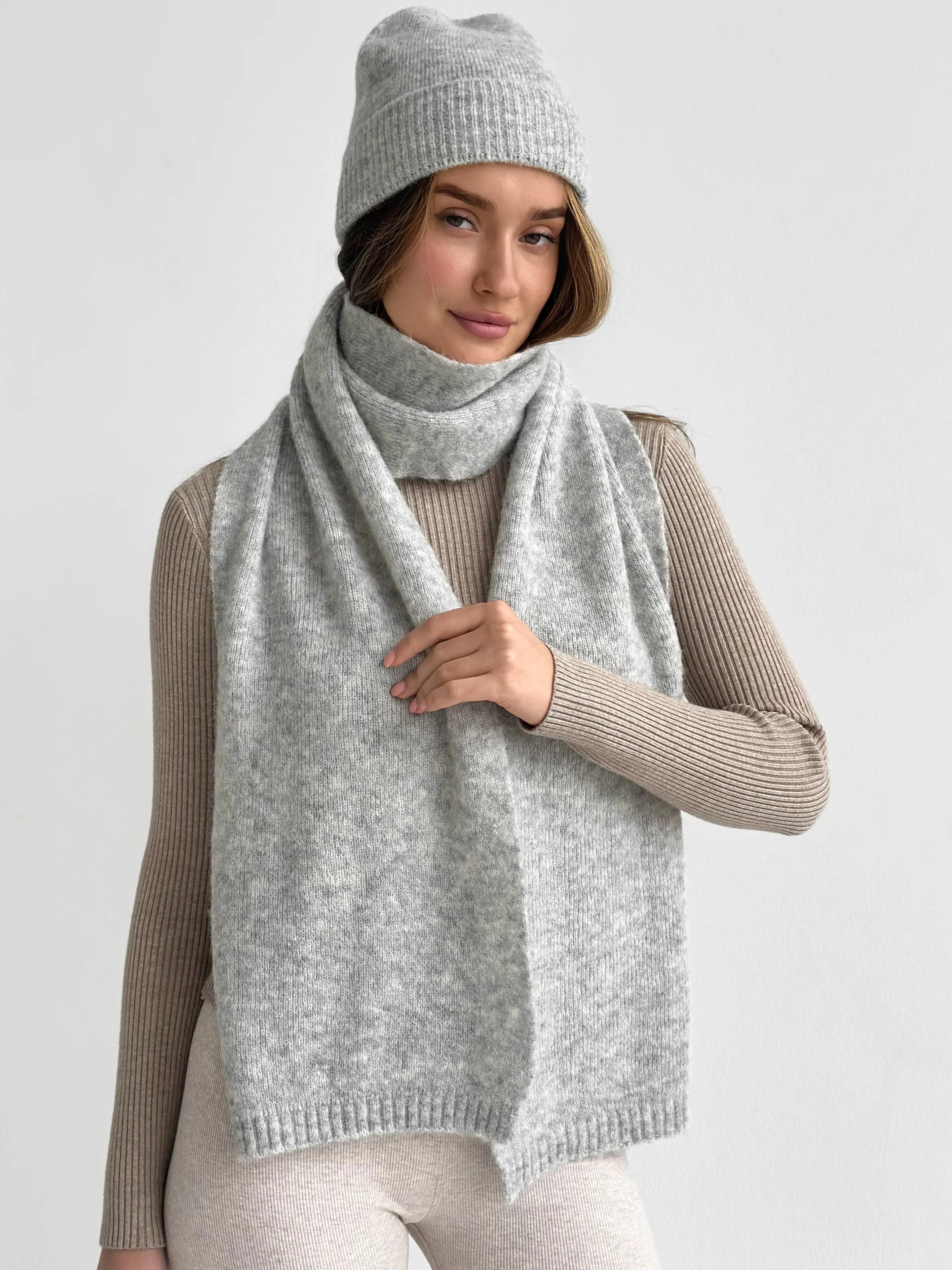 Women's scarf gray Alpaca