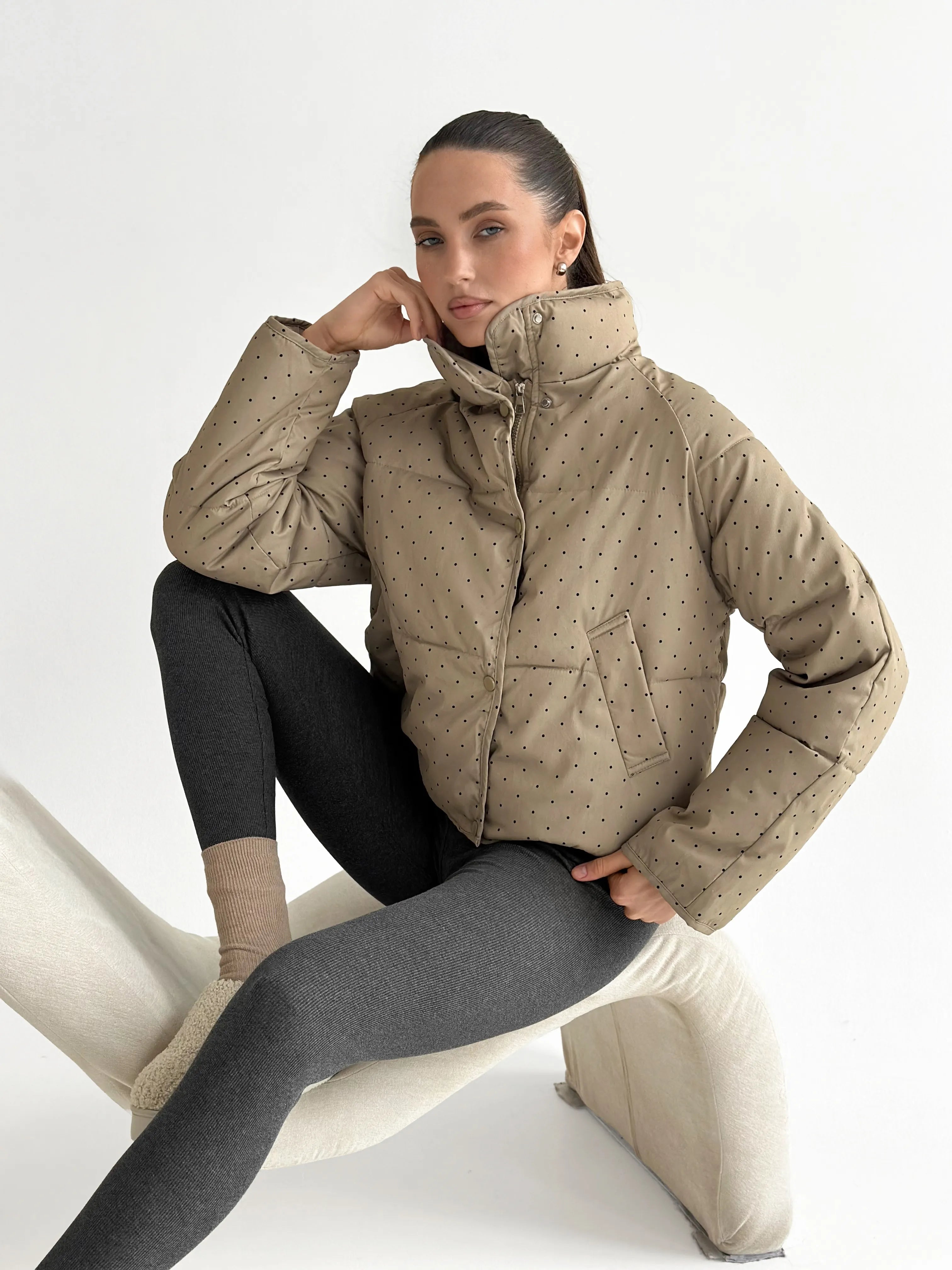 Puffer jacket with polka dot collar, cappuccino onesize