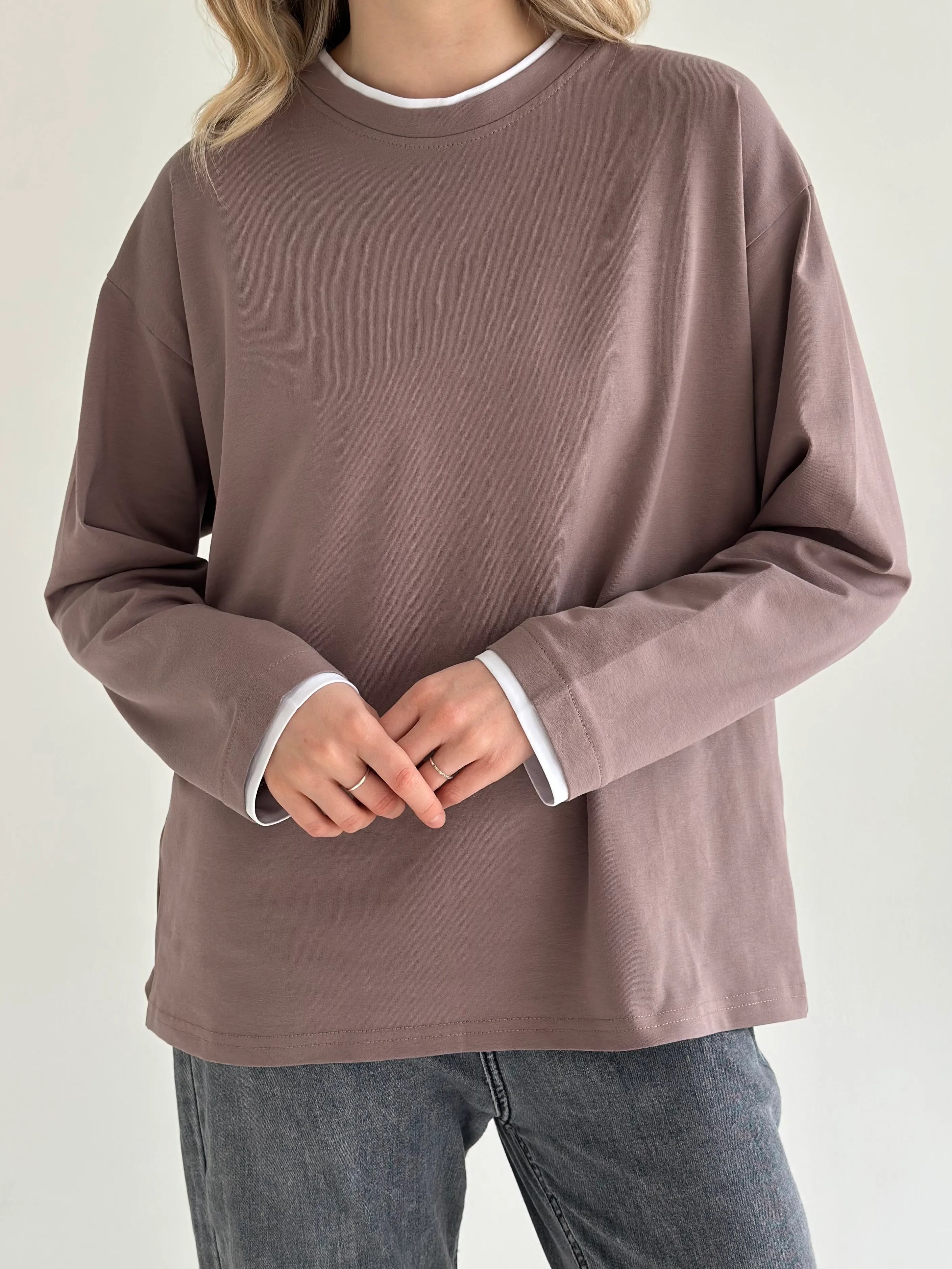 Longsleeve with white trim, cappuccino