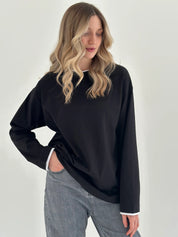 Longsleeve with white trim, black