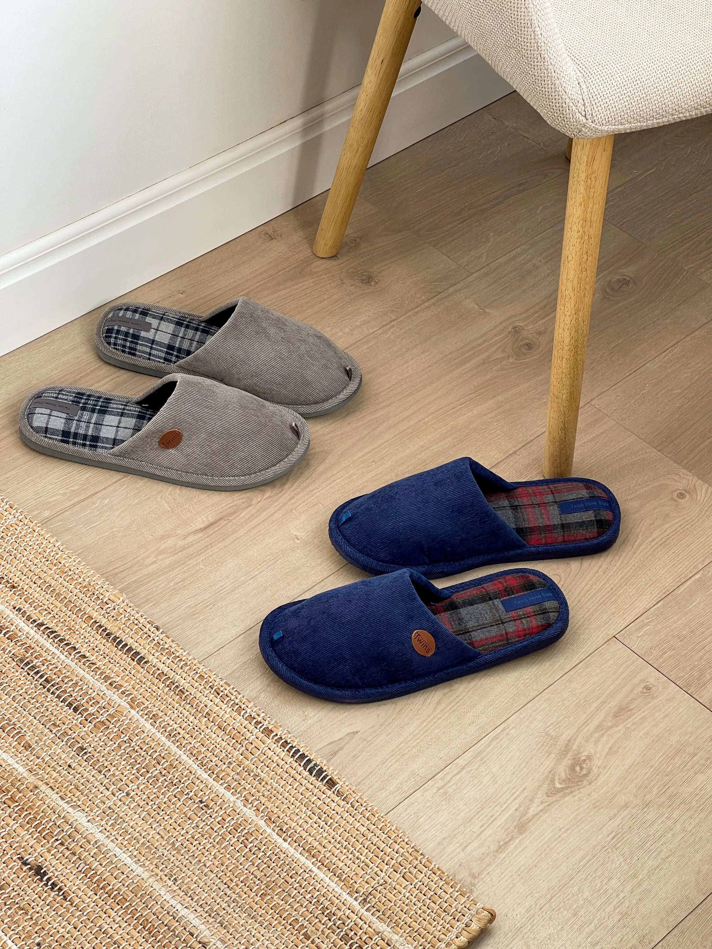 Men's gray slippers