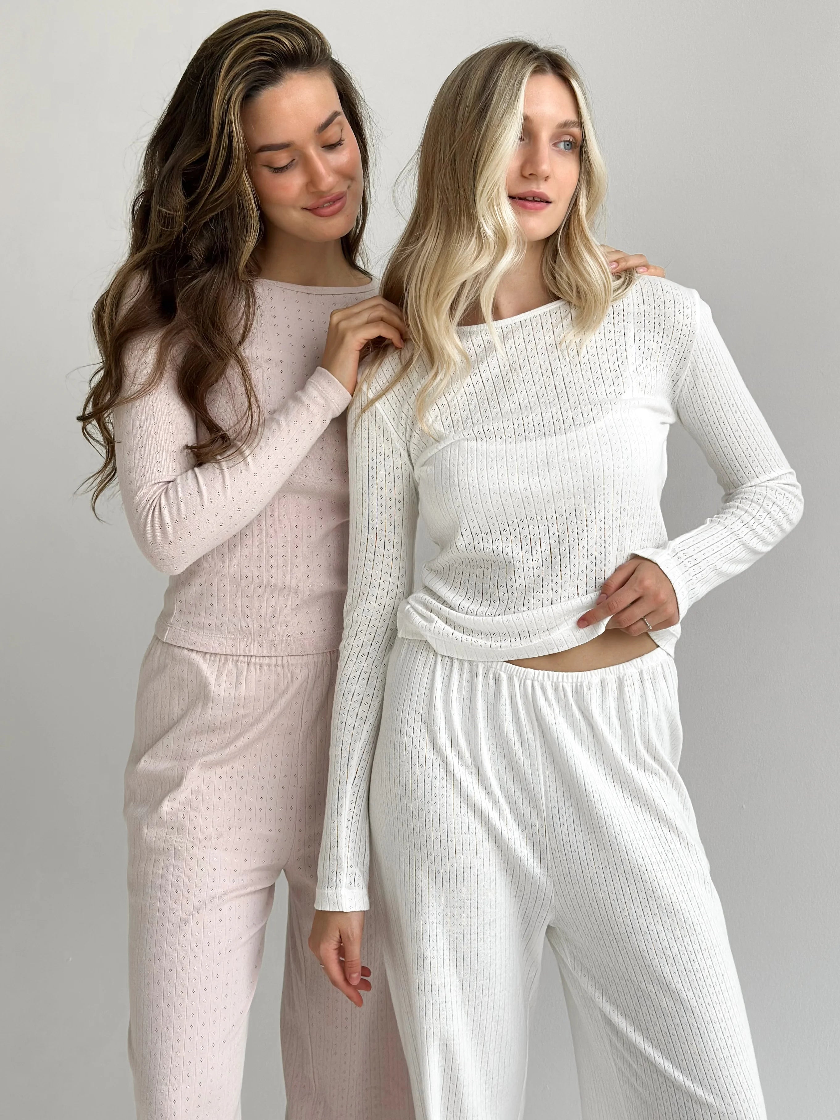 Ribbed knitted suit wide pants and long sleeves powder