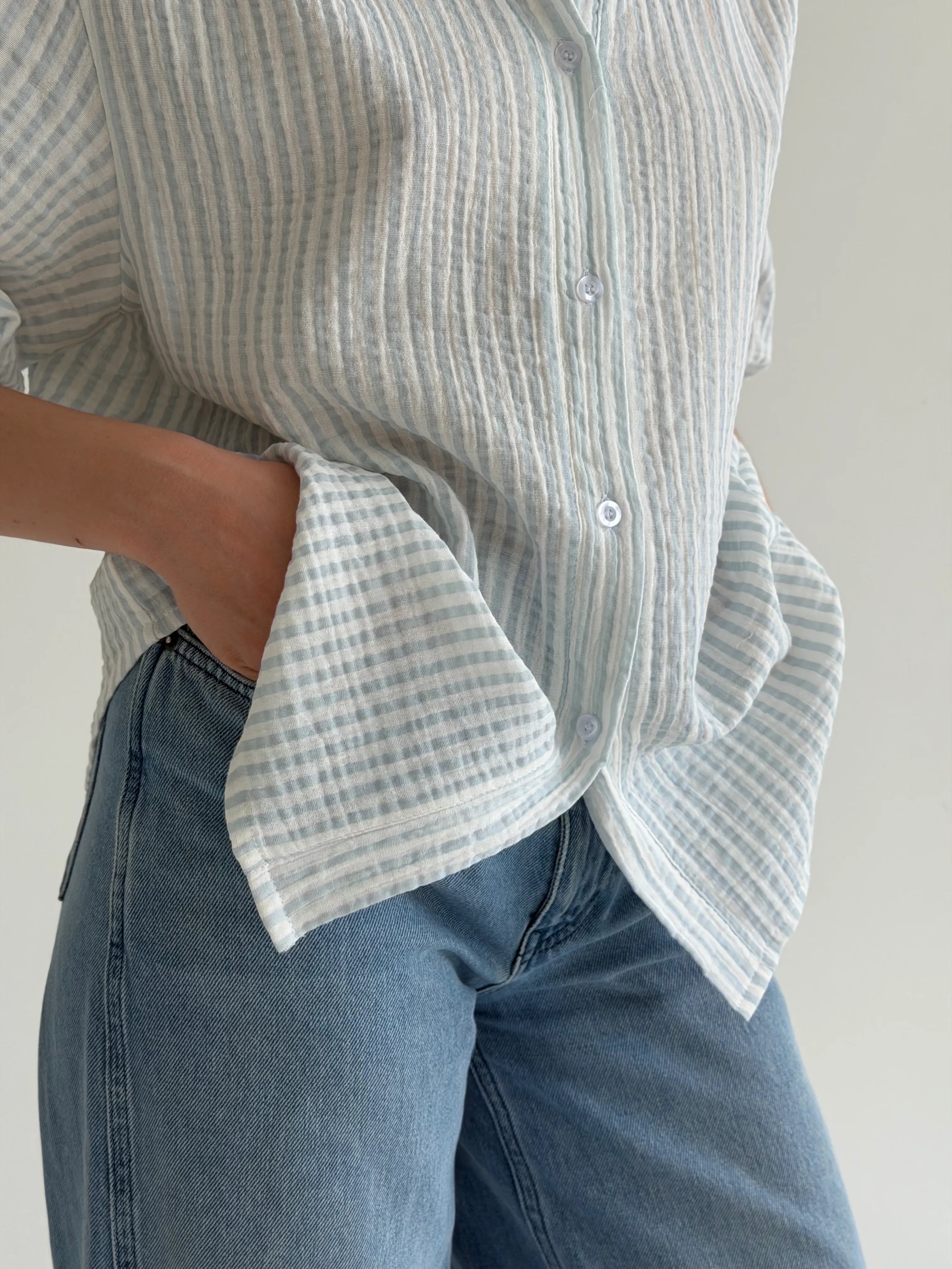 Muslin shirt, striped, dusty blue on milky white