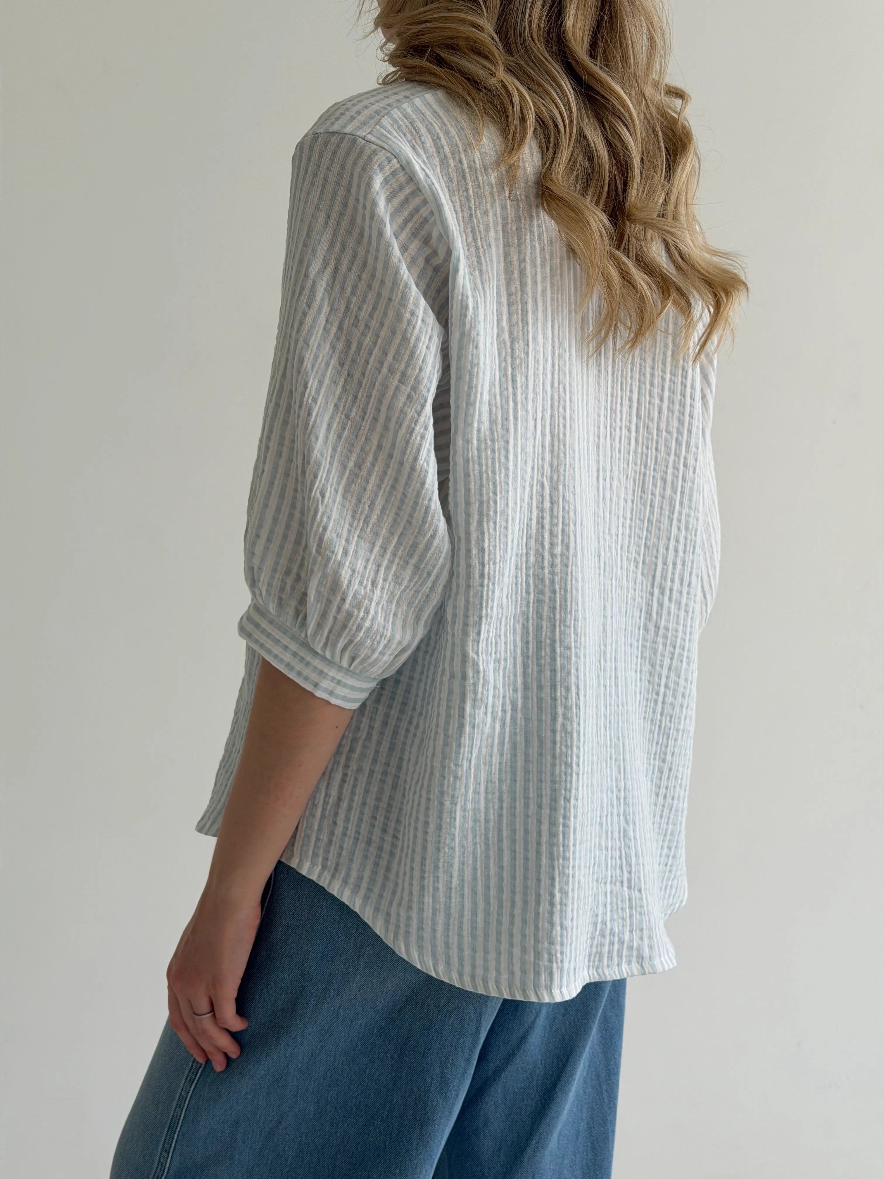 Muslin shirt, striped, dusty blue on milky white