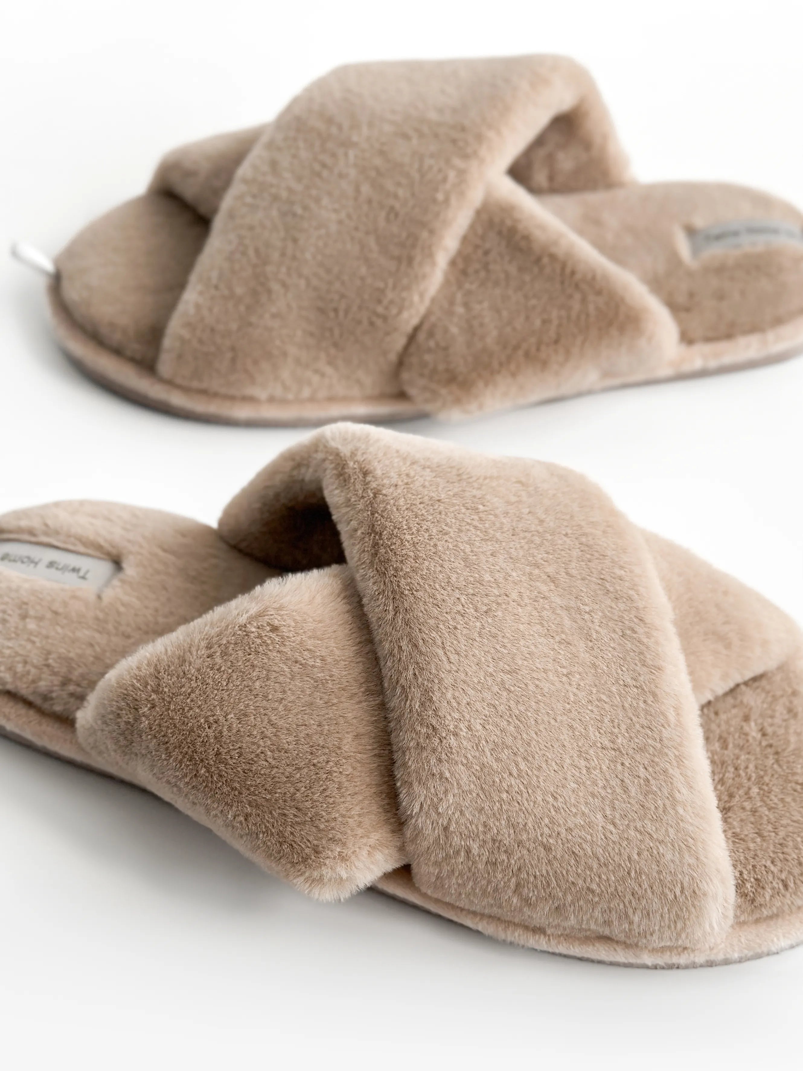 Women's slippers HS-LUX fur latte