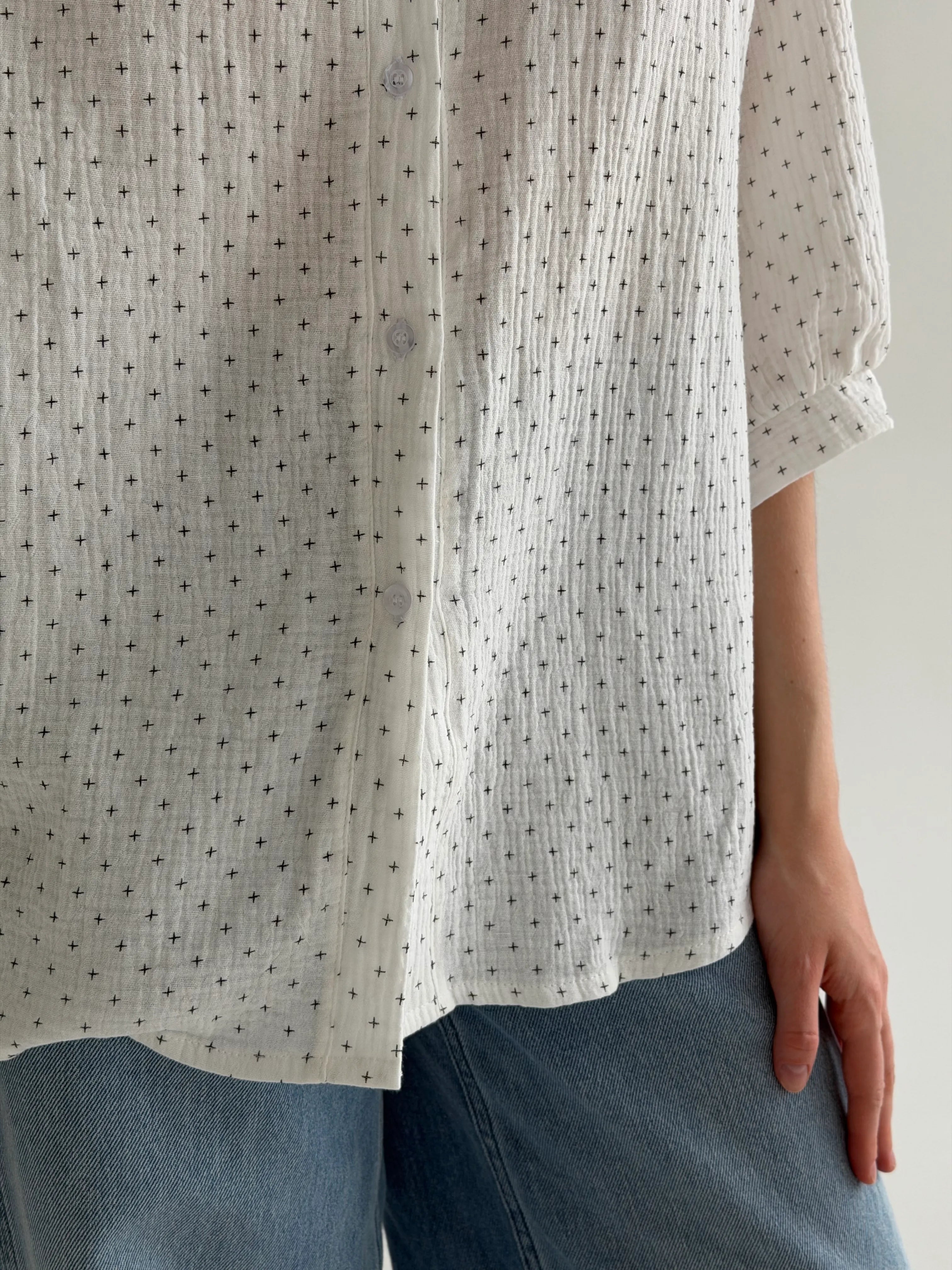 Muslin shirt plus in milky color