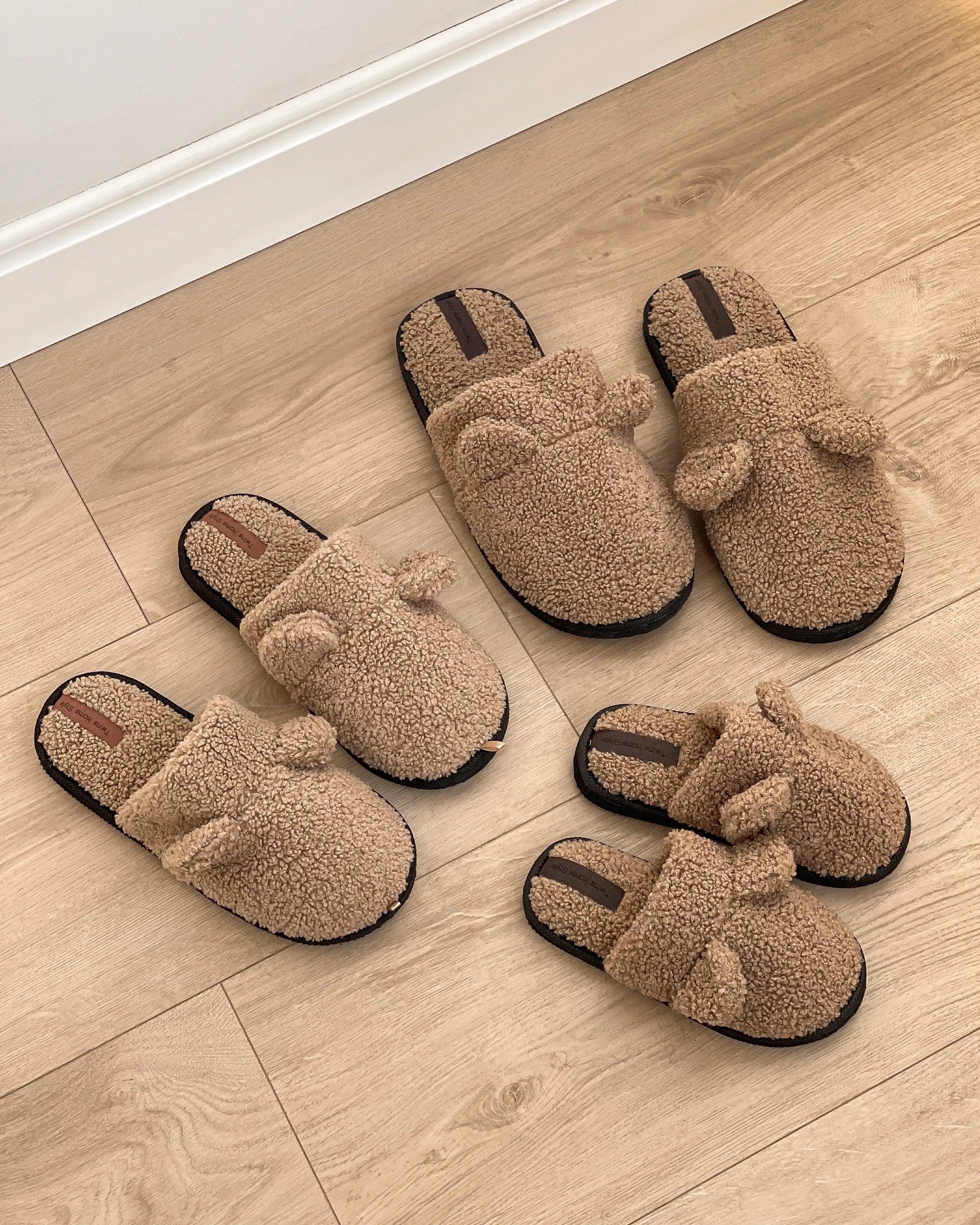 Children's fur slippers TEDDI brown