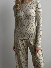 Ribbed knitted suit wide pants + longsleeves milky with flower