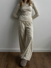 Ribbed knitted suit wide pants + longsleeves milky with flower