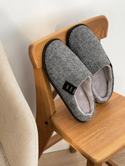 Men's elegant gray slippers