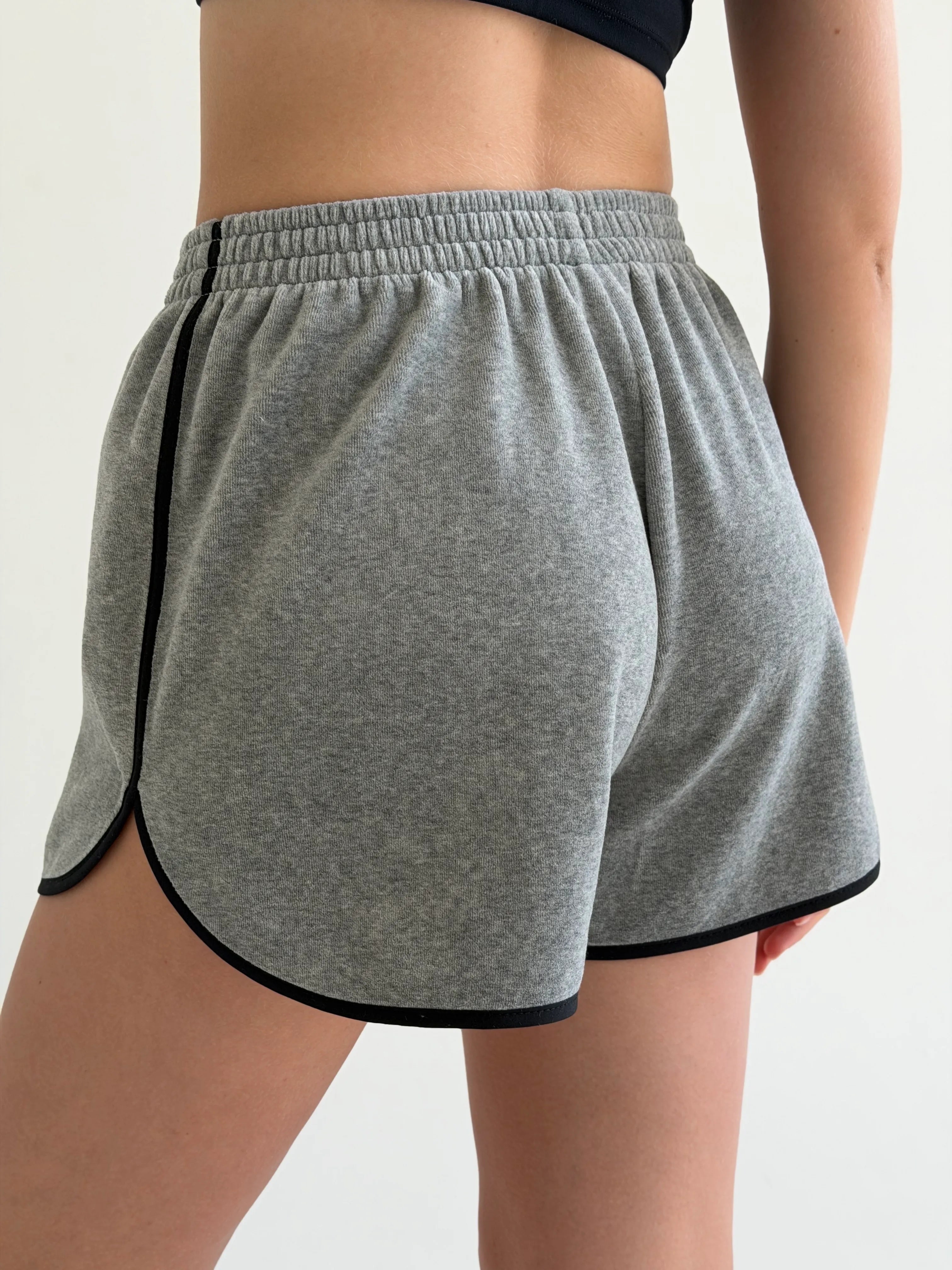 Velour sports suit with zip-up jacket and striped shorts, grey melange