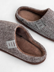Men's elegant brown slippers
