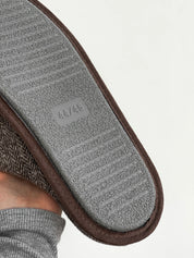 Men's elegant brown slippers