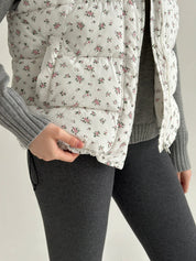 Quilted puffy vest, white with pink flower, onesize