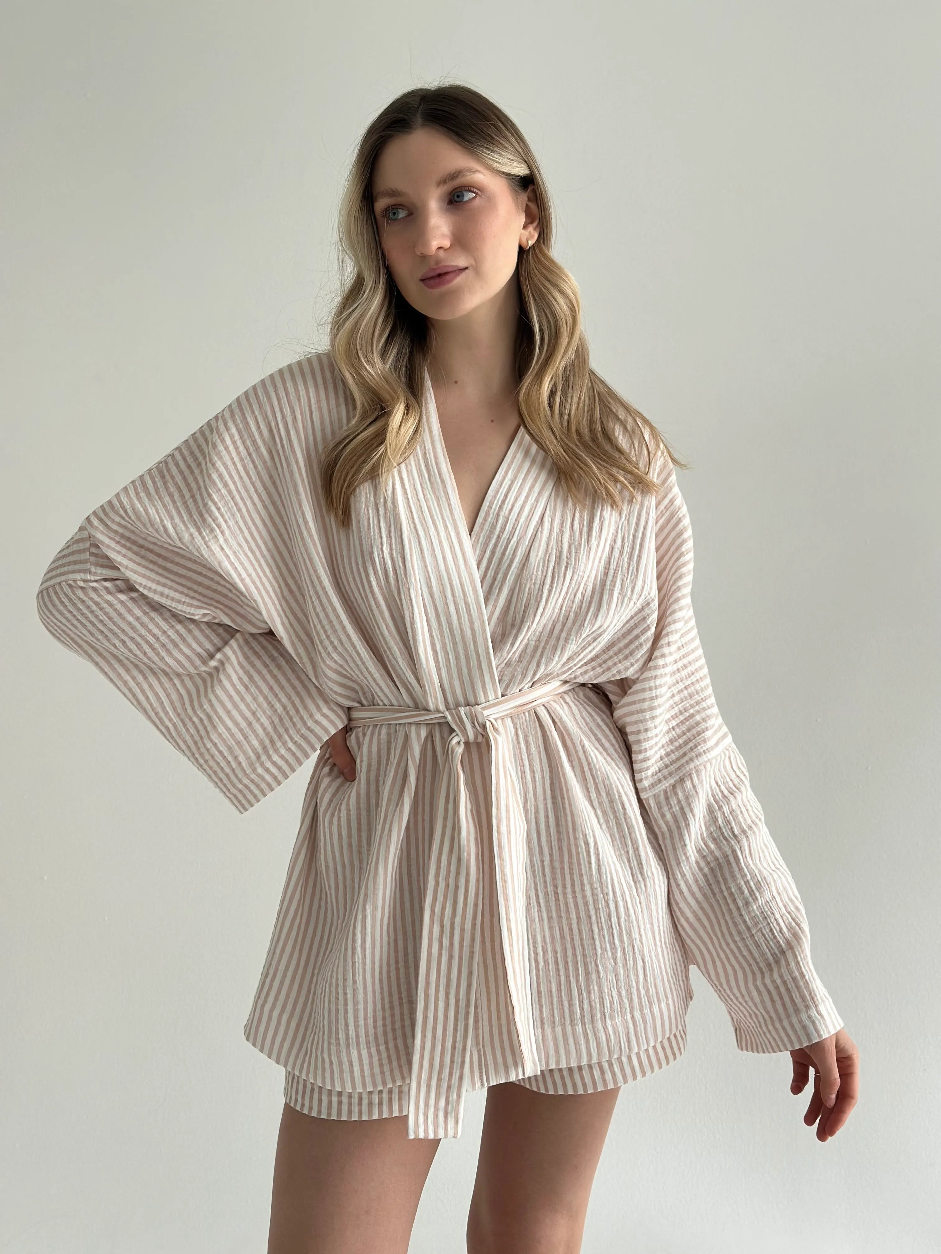 Muslin set 2-layer kimono and shorts striped beige