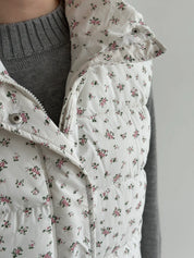 Quilted puffy vest, white with pink flower, onesize