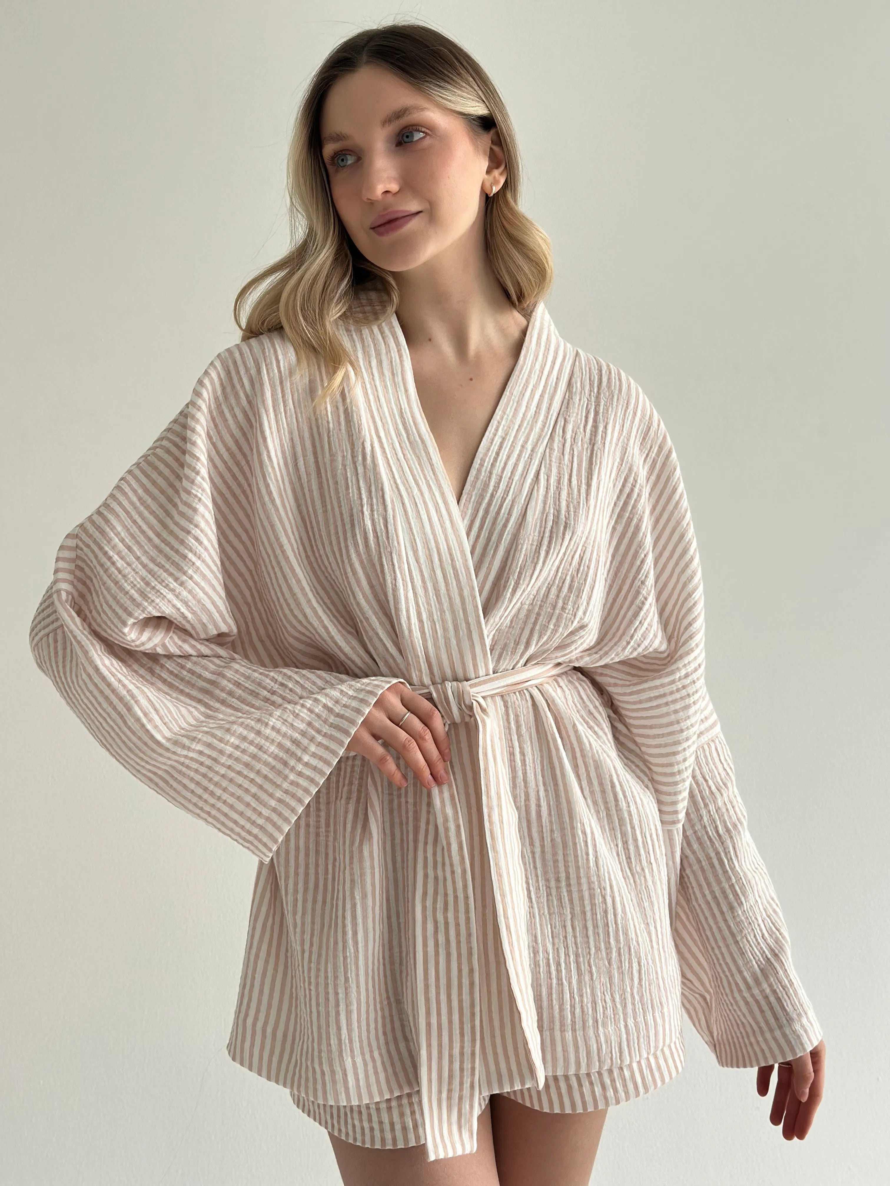 Muslin set 2-layer kimono and shorts striped beige